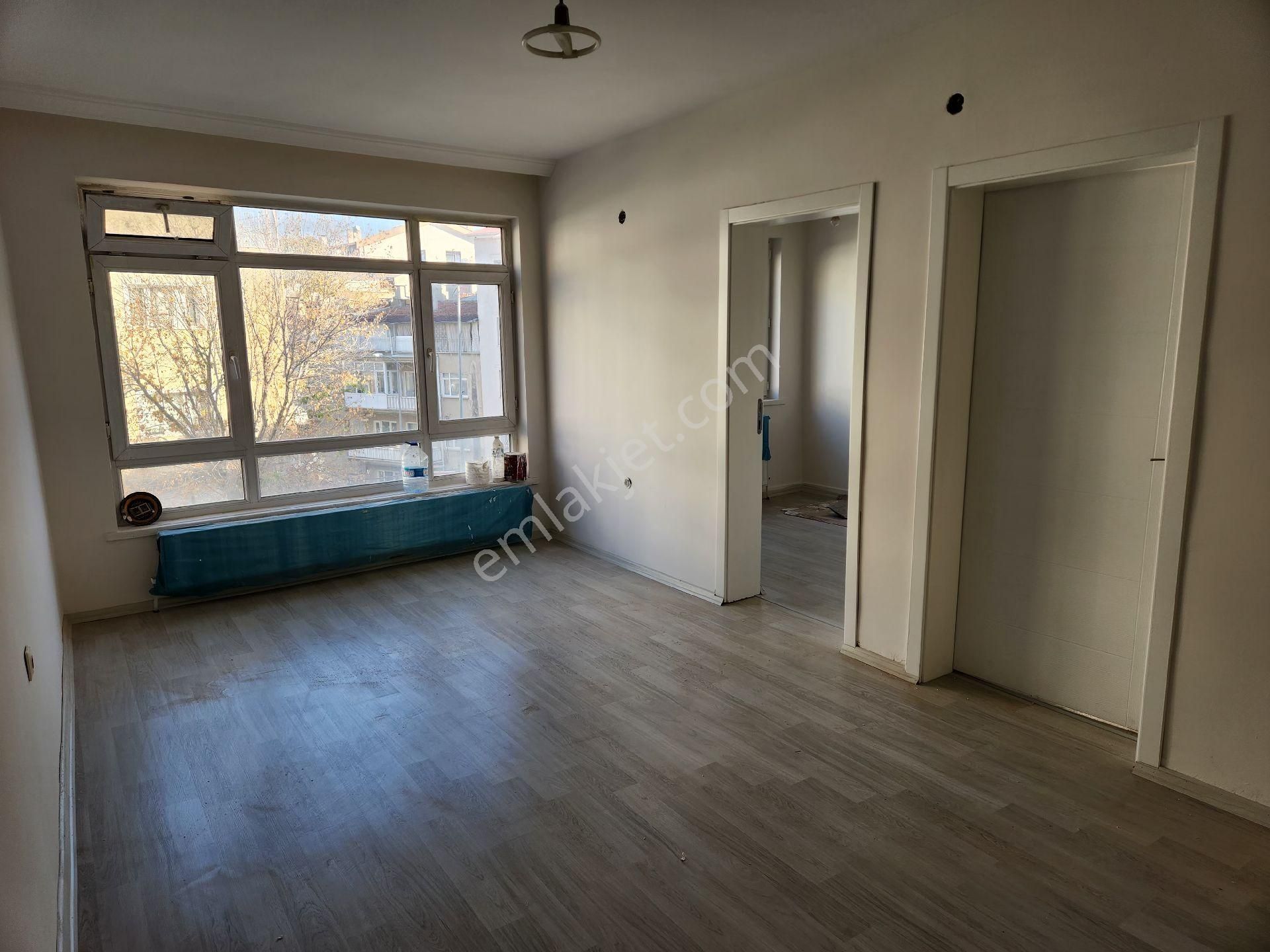 Burak Emlak'dan Kiralık Daire Kurtuluş Tevekküller Sk. 3+1 - Görsel 2