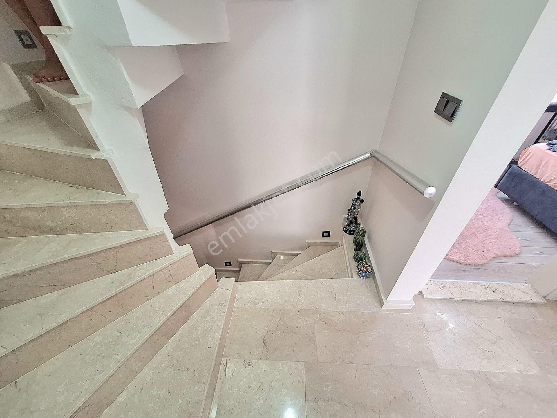 Denize Yakın, Doğa Manzaralı 3+1 Masrafsız Villa! - Görsel 31