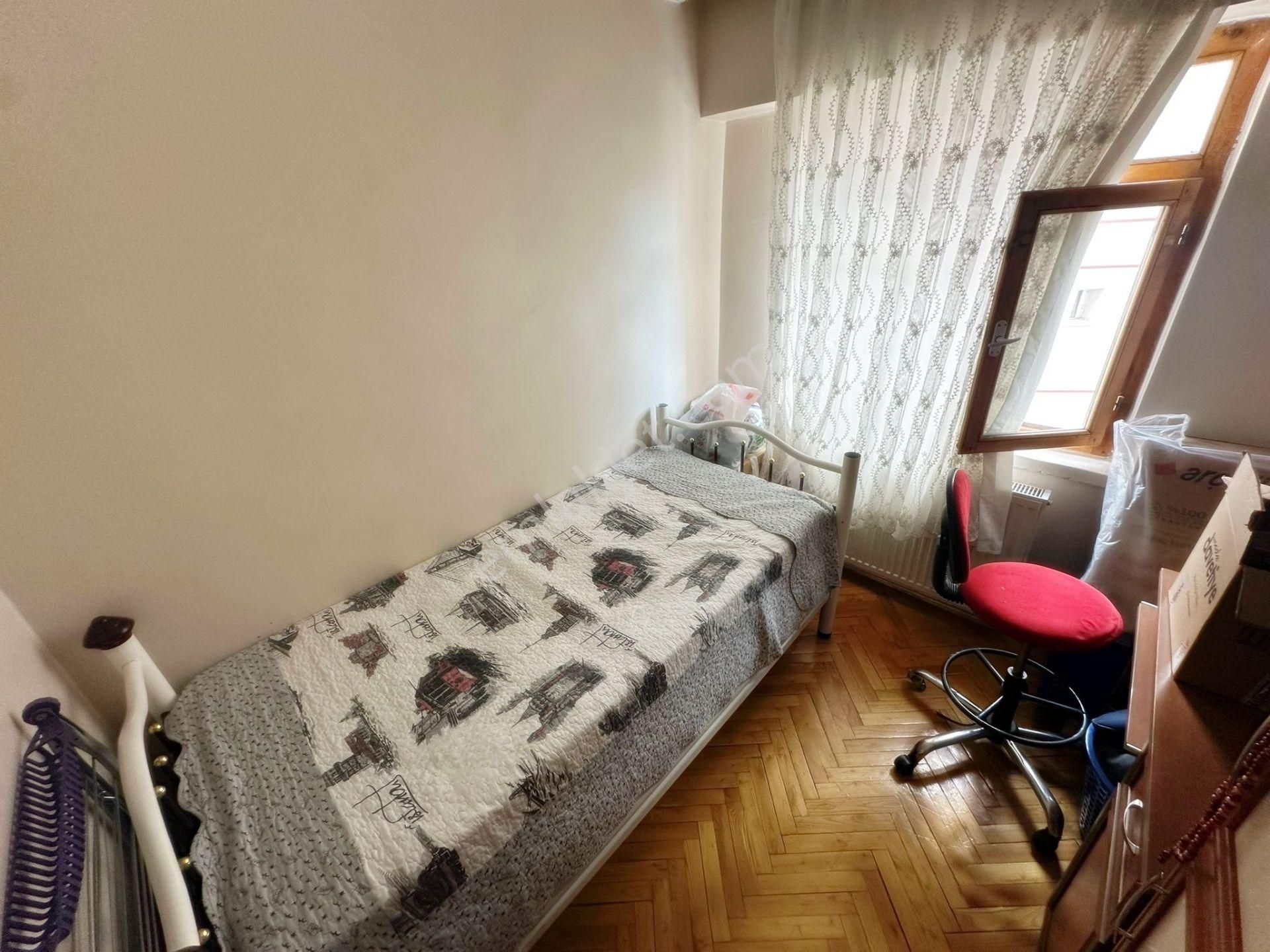Relax'tan Ayvalı Merkez De Bagımsız Orta Kt Mantlomalı 3+1 Kacmz - Görsel 11