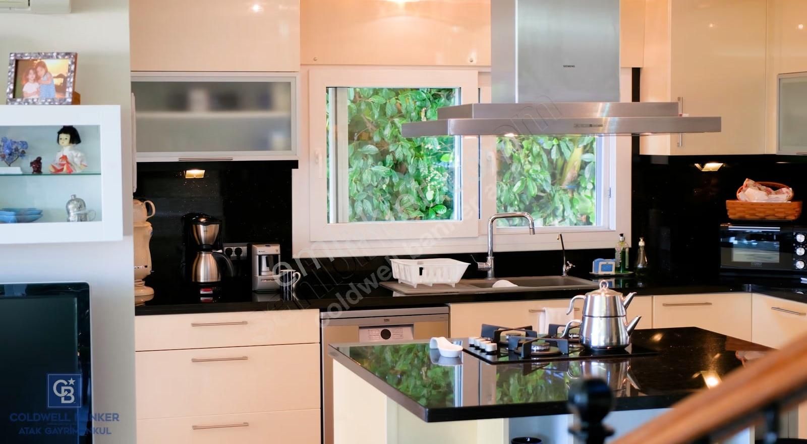 Urla Çeşmealtında Satılık Müstakil Havuzlu Villa - Görsel 10