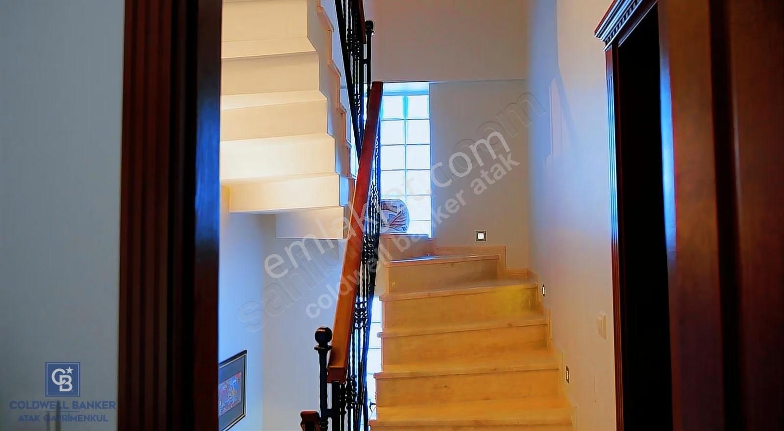 Urla Çeşmealtında Satılık Müstakil Havuzlu Villa - Görsel 26