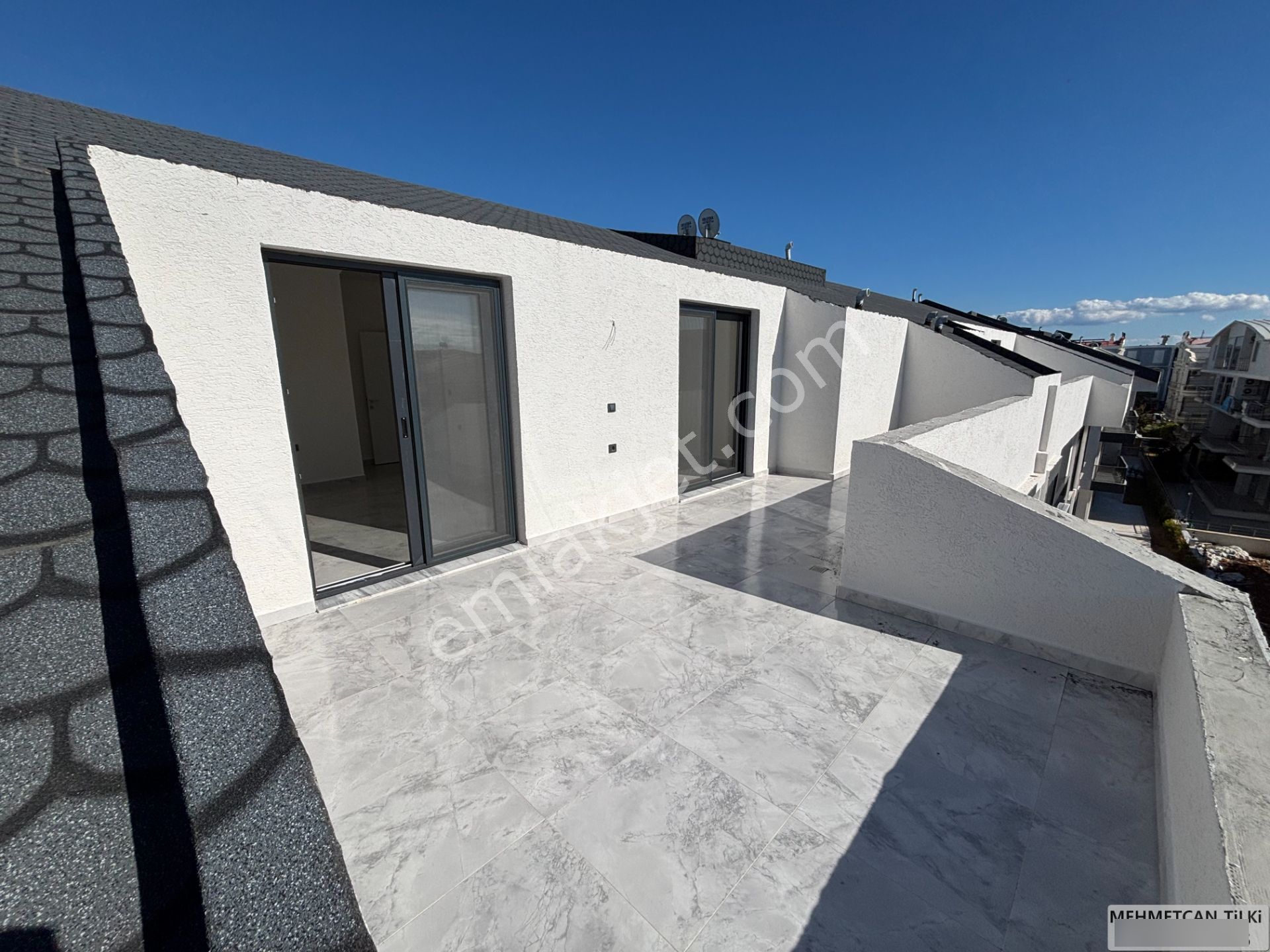 Altınkum Sahiline 500 Metre Havuzlu Sitede Satılık 3+1 Dubleks - Görsel 22