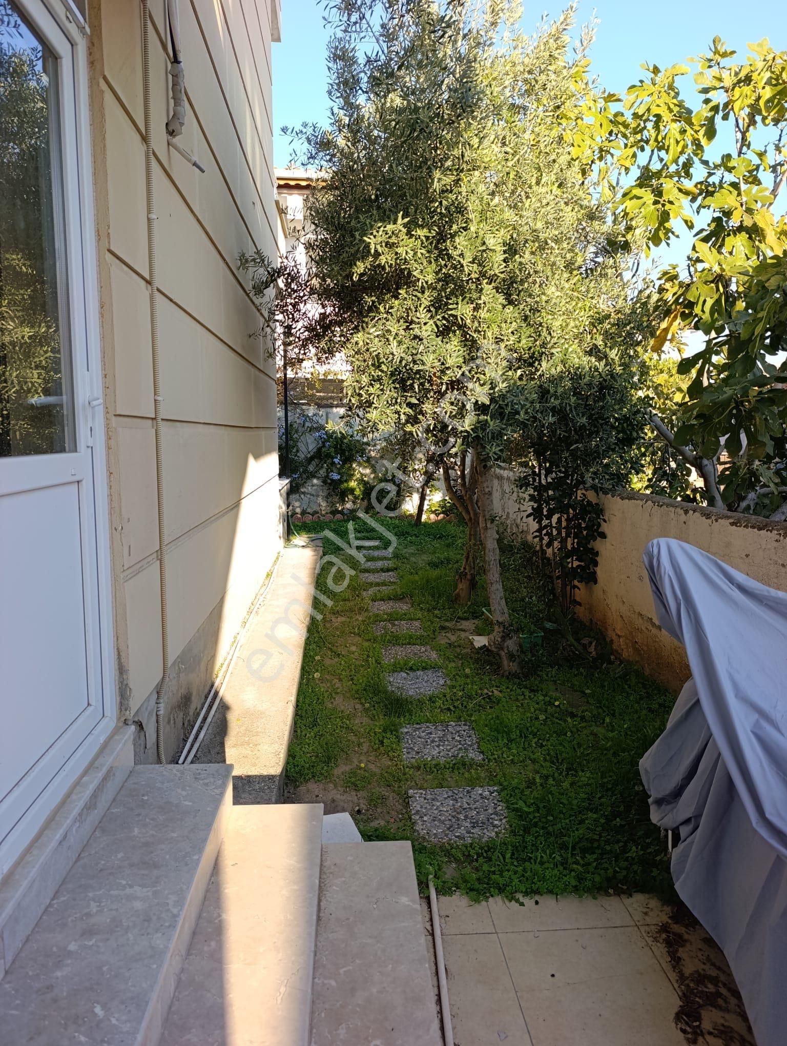 Çandarlı Merkezde Satılık 4+1dubleks - Görsel 17