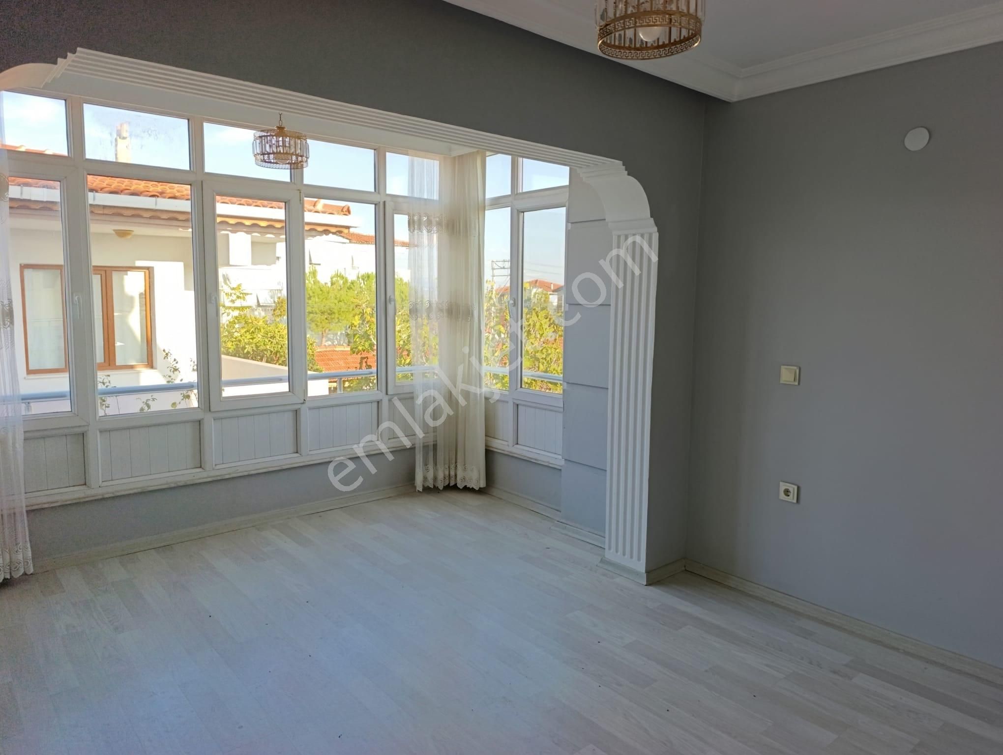 Çandarlı Merkezde Satılık 4+1dubleks - Görsel 11