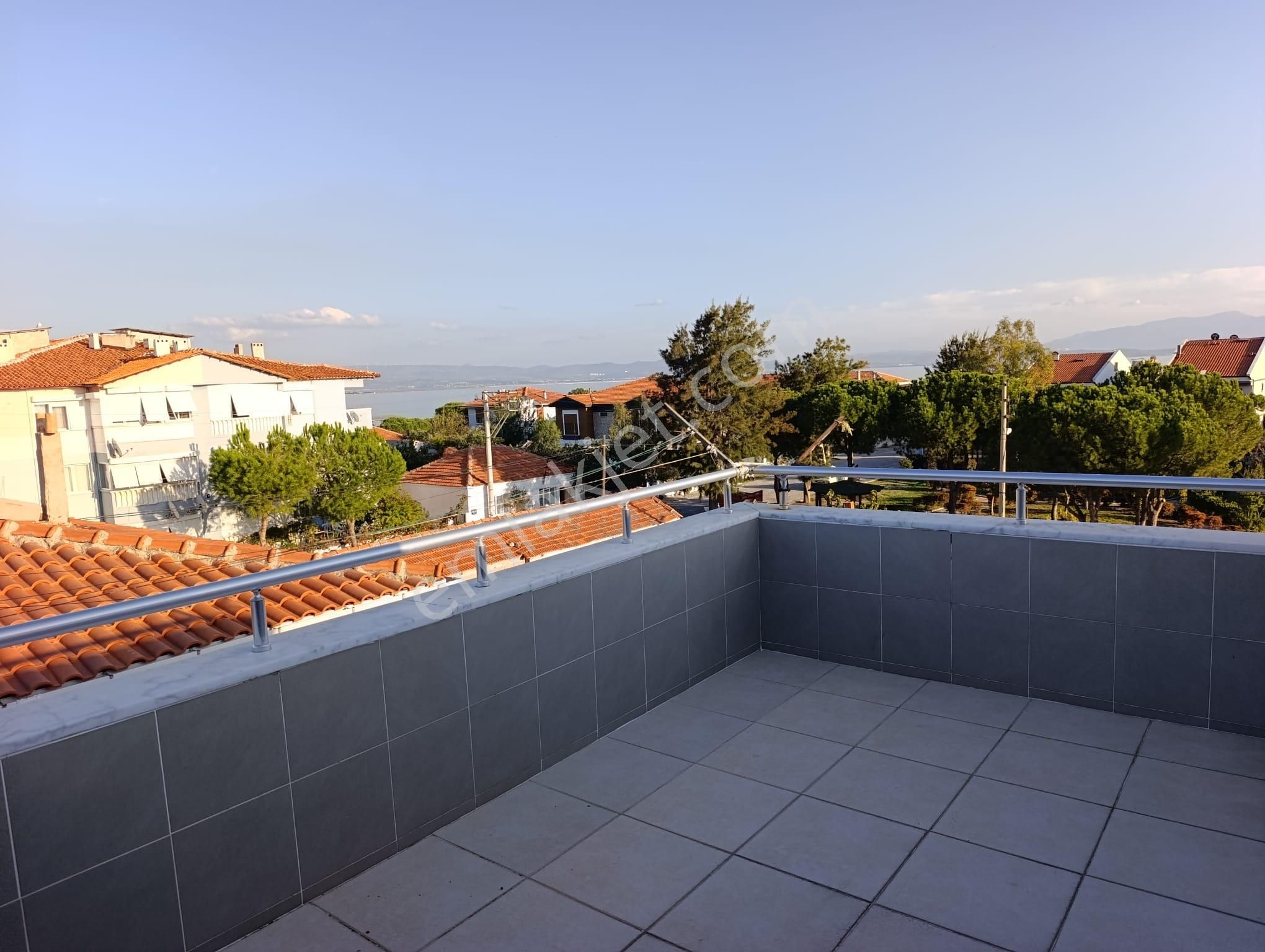 Çandarlı Merkezde Satılık 4+1dubleks - Görsel 4