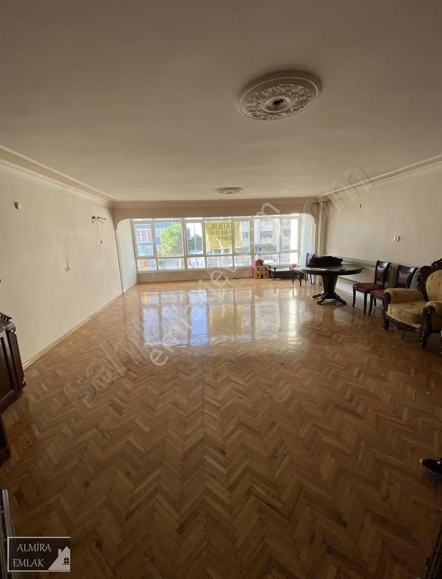 İnönü Cadde Üzeri Hakim Evlerinde 3+1 140m2 Ara Kat Çift Cephe - Görsel 30