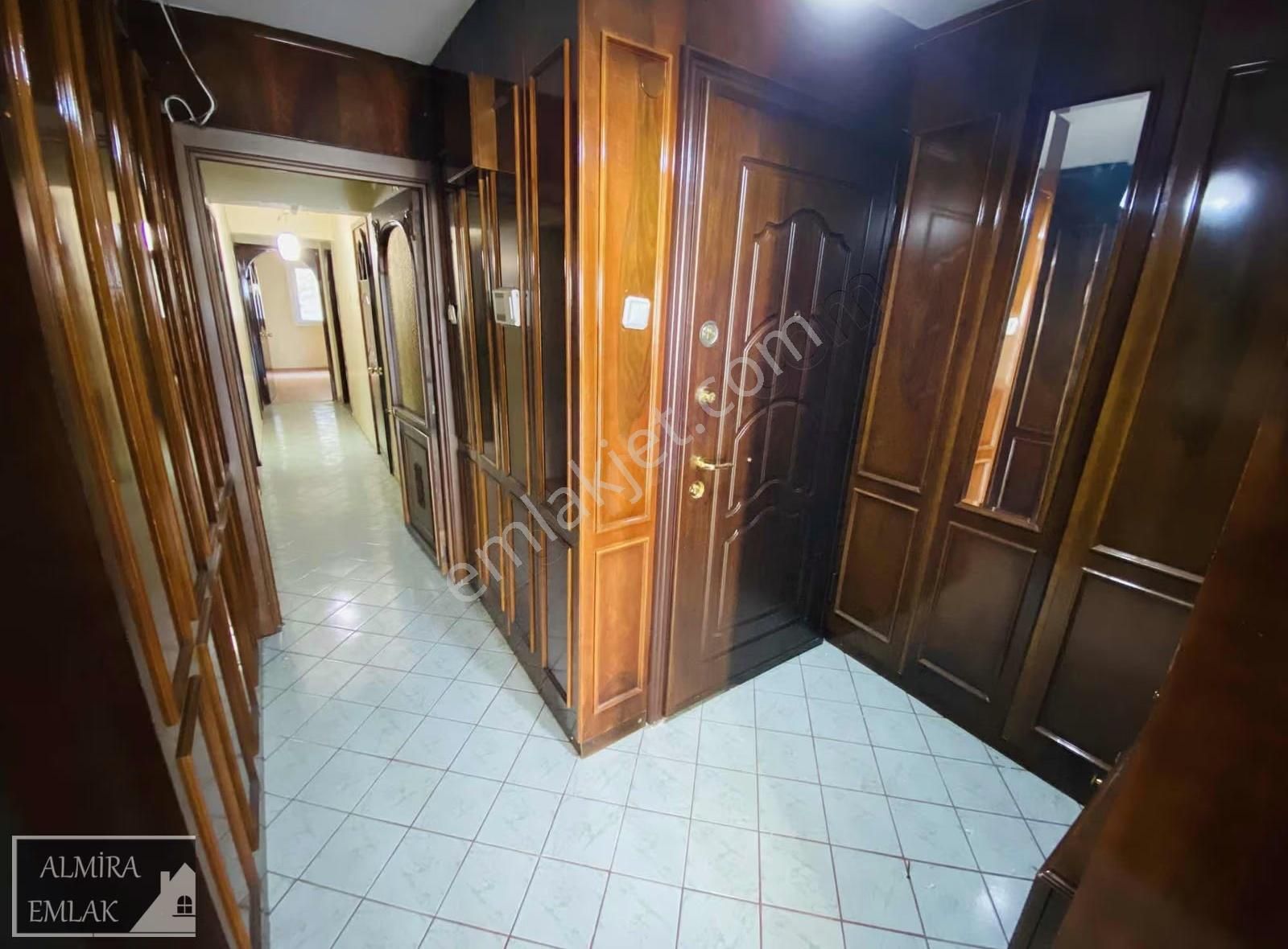 İnönü Cadde Üzeri Hakim Evlerinde 3+1 140m2 Ara Kat Çift Cephe - Görsel 22