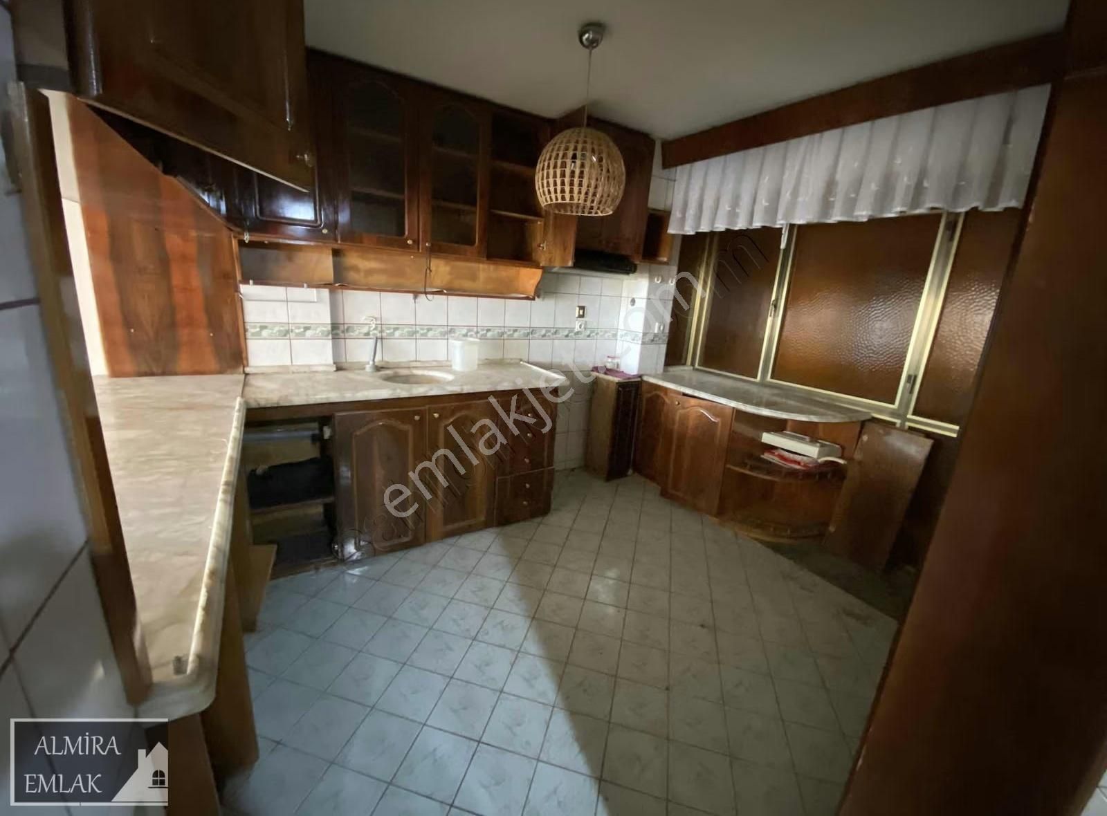 İnönü Cadde Üzeri Hakim Evlerinde 3+1 140m2 Ara Kat Çift Cephe - Görsel 5