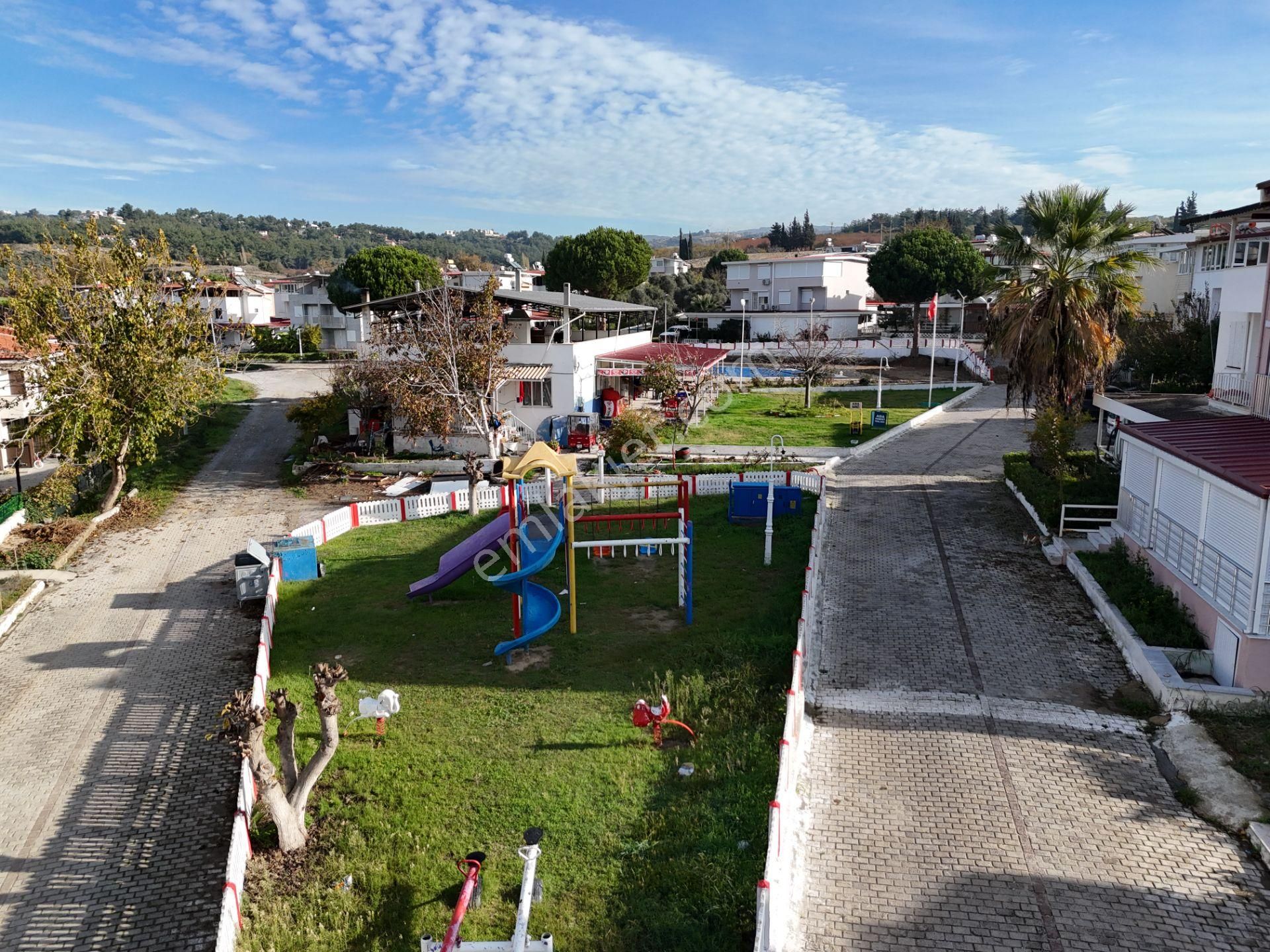 Site İçerisinde Havuzlu Köşe Konumlu Satılık Yazlık - Görsel 23