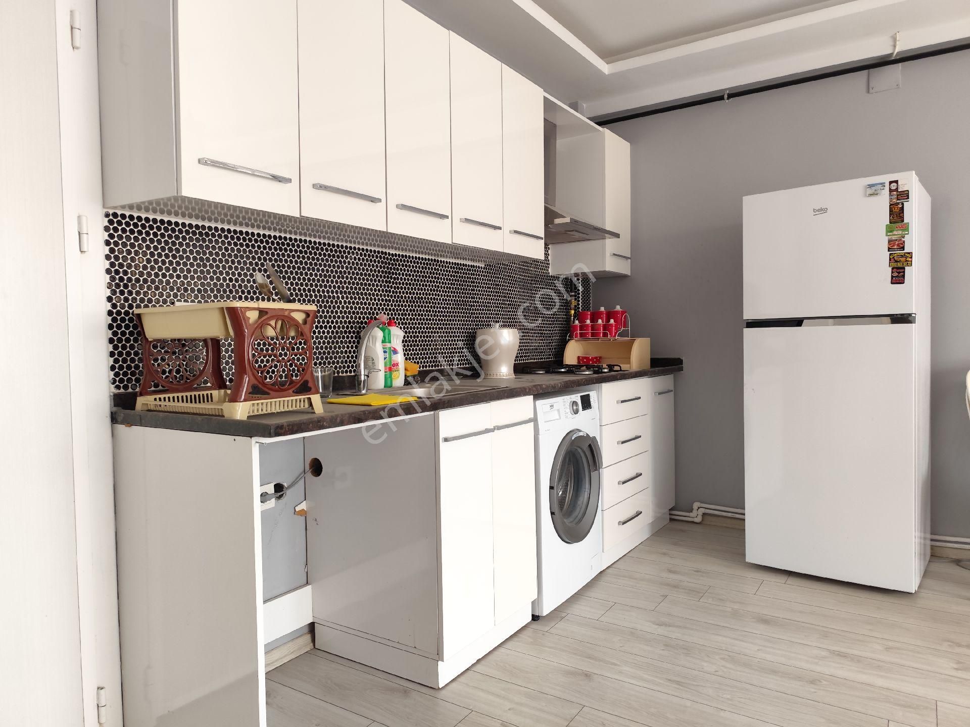 Gültepe Merkezi Konumda İskanlı 1+1 Full Eşyalı - Görsel 3