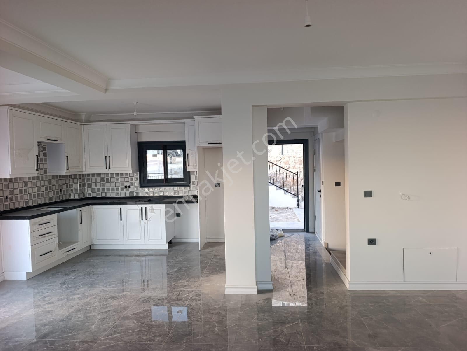 Çandarlıda Full Deniz Manzaralı Satılık 4+1 Villa - Görsel 7