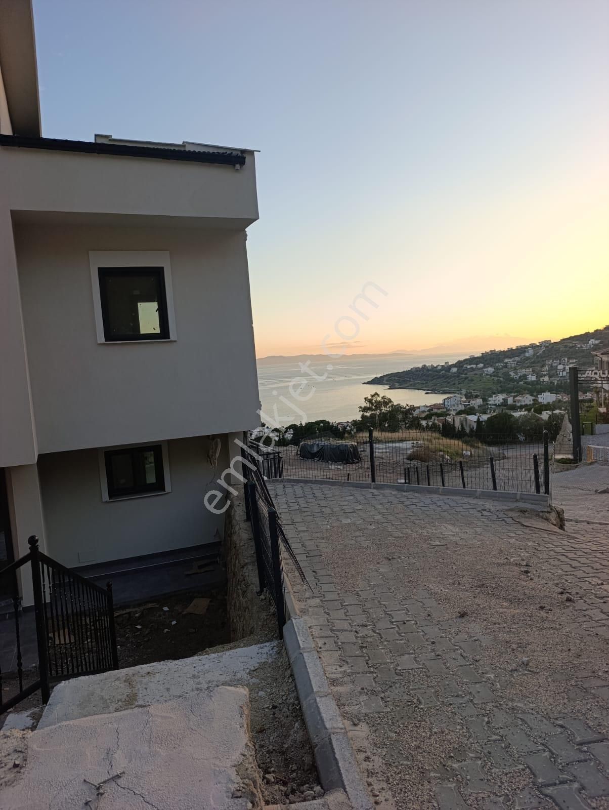 Çandarlıda Full Deniz Manzaralı Satılık 4+1 Villa - Görsel 2