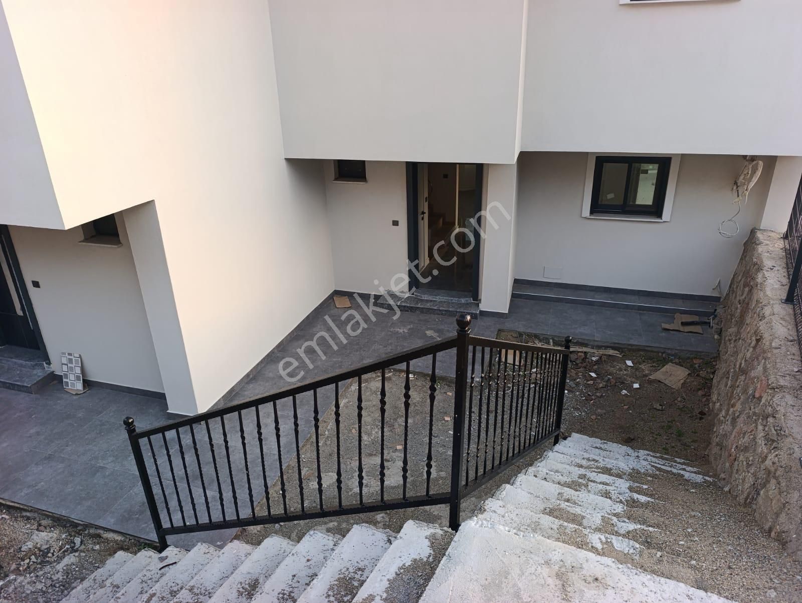 Çandarlıda Full Deniz Manzaralı Satılık 4+1 Villa - Görsel 25