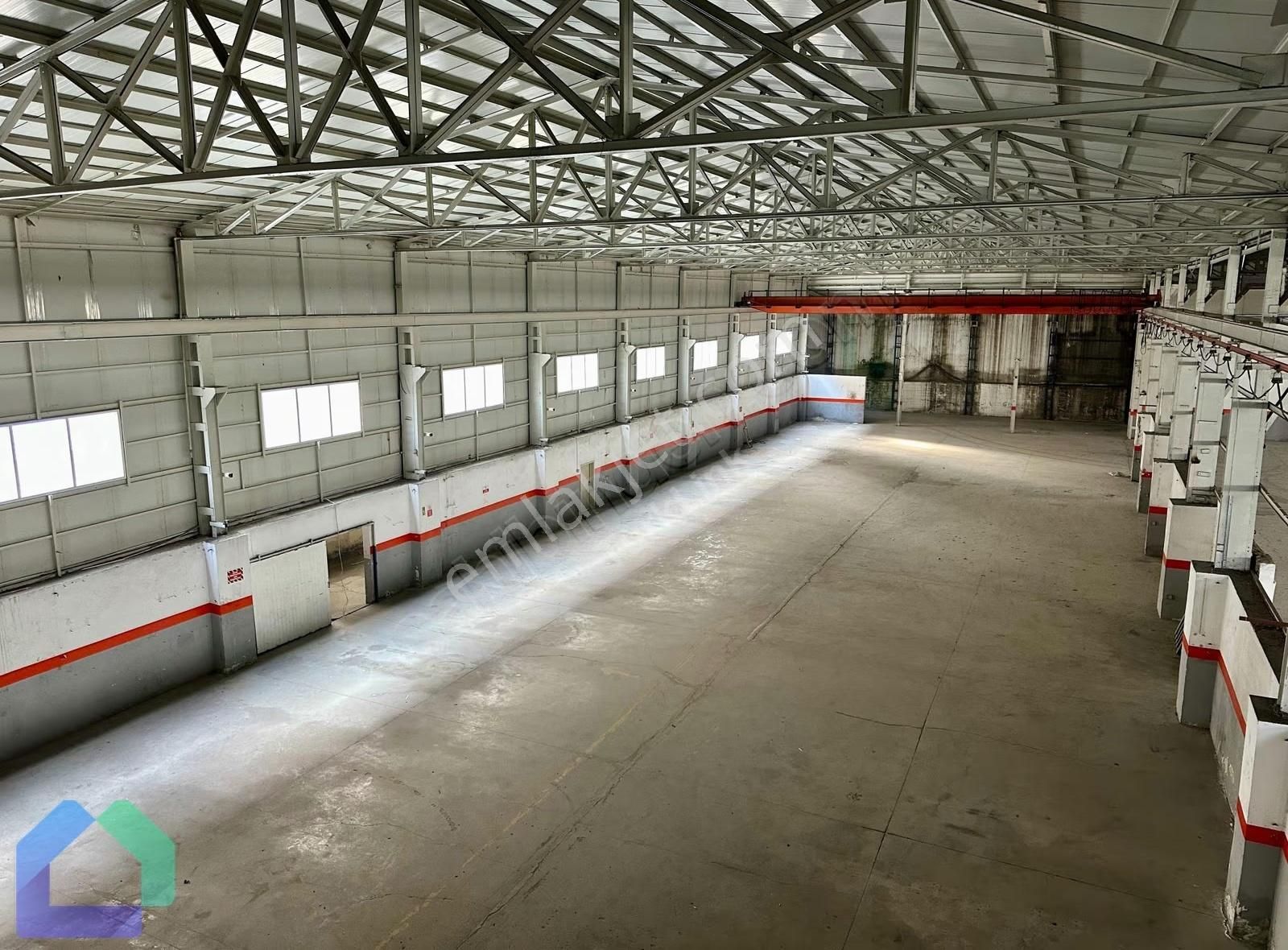 Beylikdüzü Osb Sanayi Bölgesi 4750 M2 Tek Kat H:10m Fabrika&depo