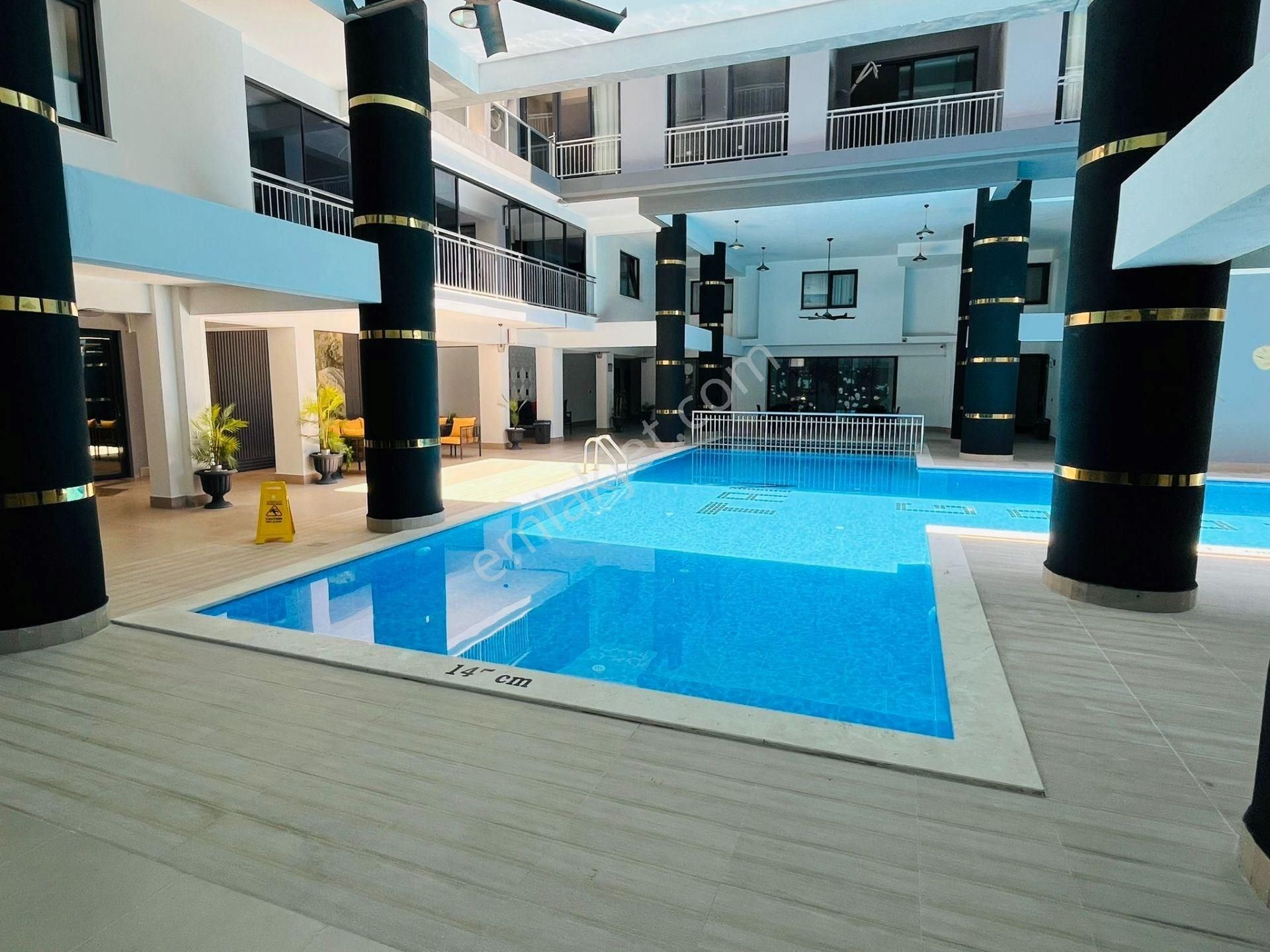 Cesur Emlak'tan Havuzlu Eşyalı Kiralık 1+1 Daire Ref.kodu:7241