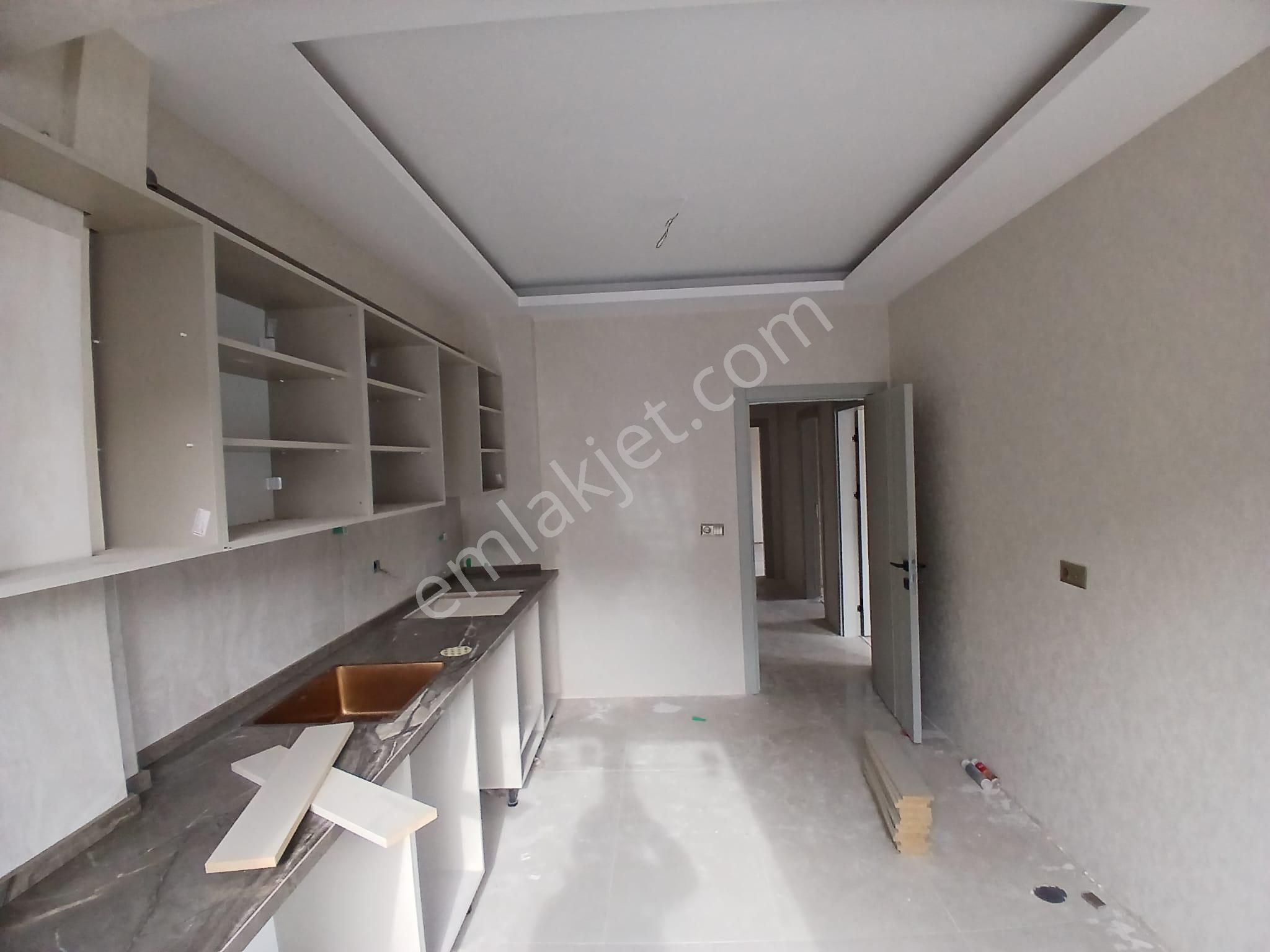 Akçay Emlak'tan Akşehir Gazi Mahallesi Sağlık Yüksekokulu Yanında Garajlı Satılık Sıfır 2+1 Daire - Görsel 15