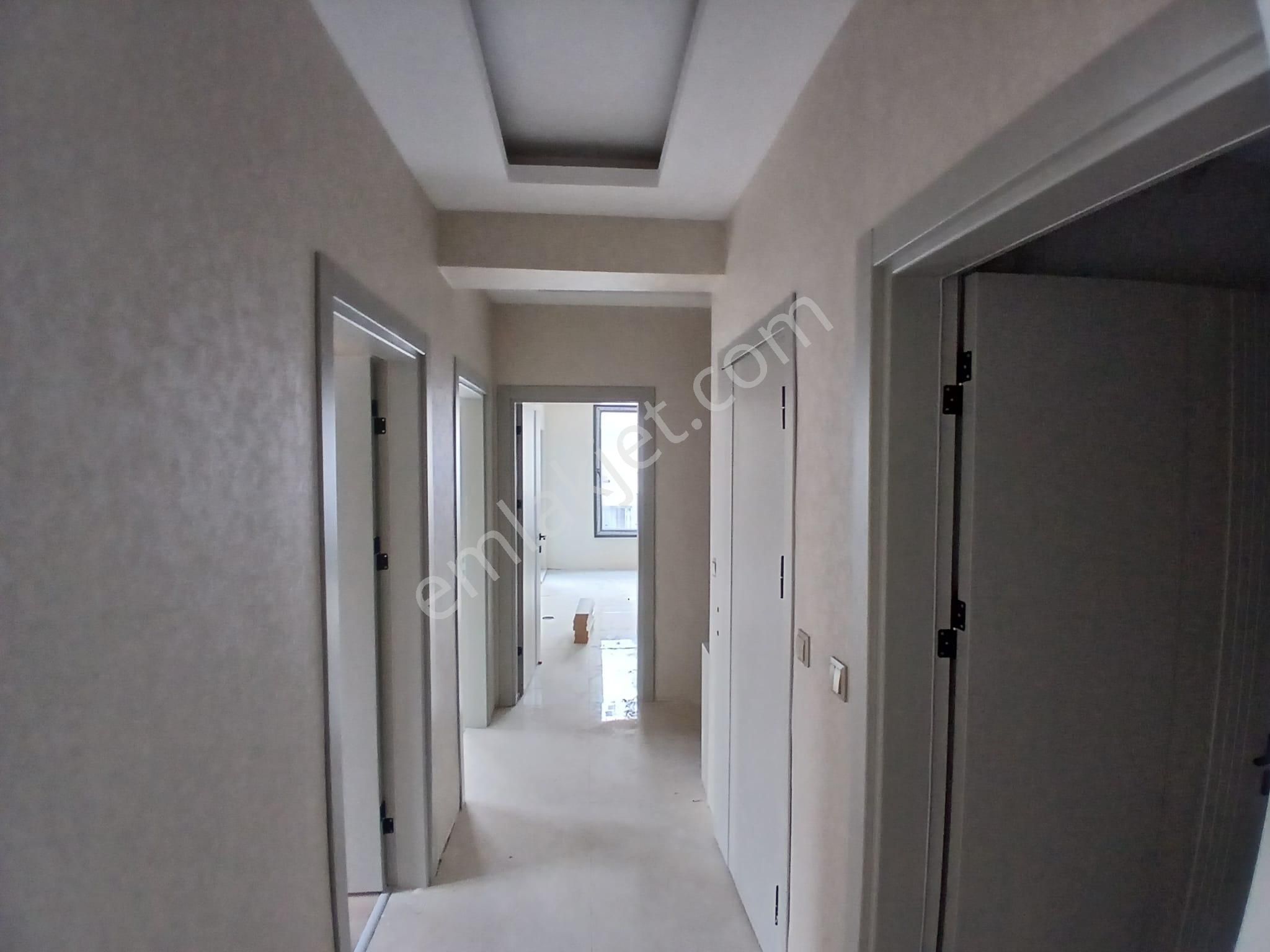 Akçay Emlak'tan Akşehir Gazi Mahallesi Sağlık Yüksekokulu Yanında Garajlı Satılık Sıfır 2+1 Daire - Görsel 22