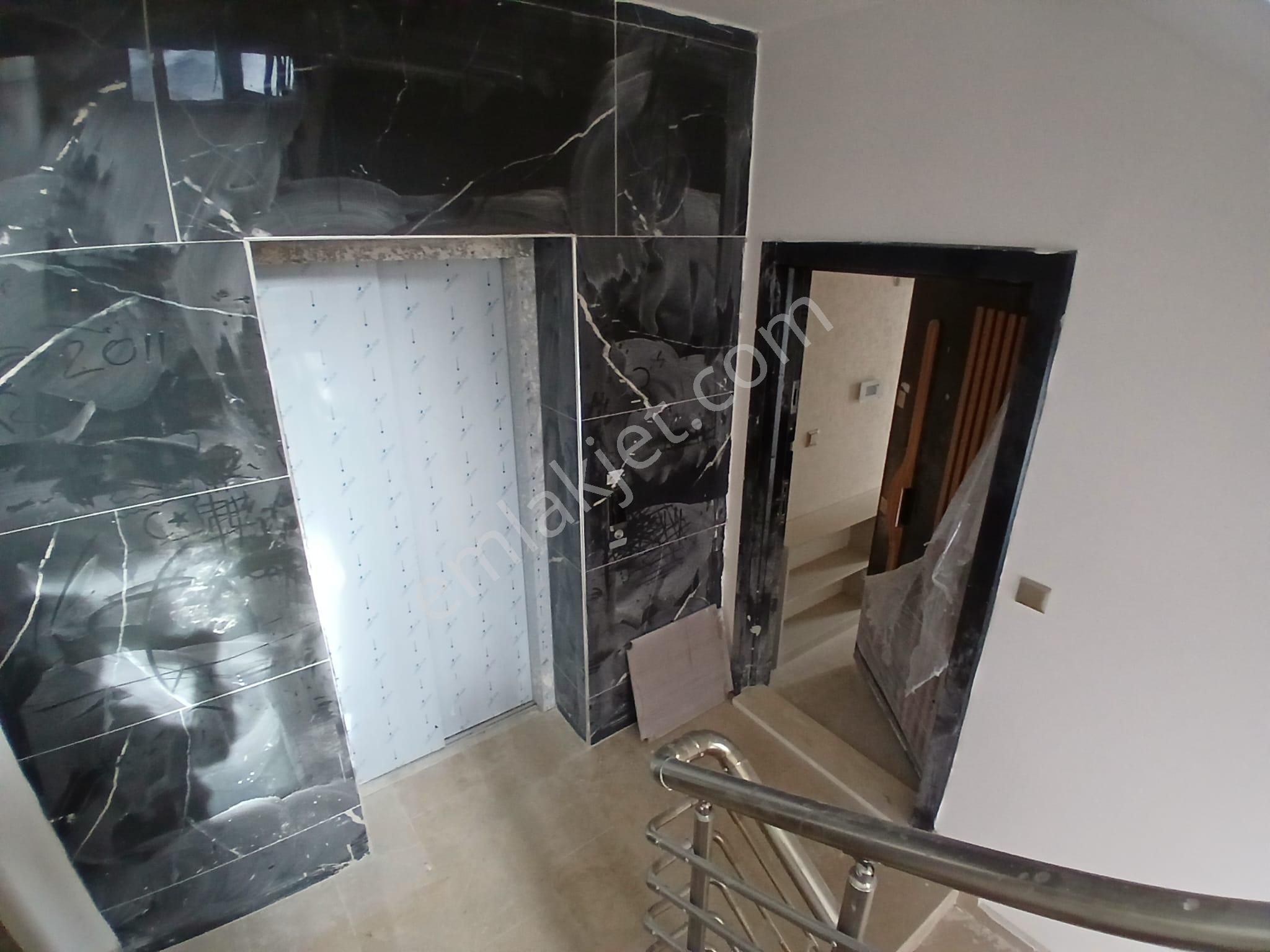 Akçay Emlak'tan Akşehir Gazi Mahallesi Sağlık Yüksekokulu Yanında Garajlı Satılık Sıfır 2+1 Daire - Görsel 26