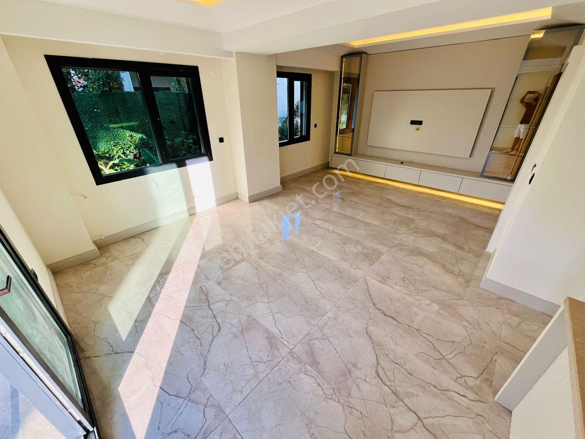 Yükselden Akçay'da Denize 20 Adım Satılık Ultra Lüx Tasarım 4+1 Villa - Görsel 24