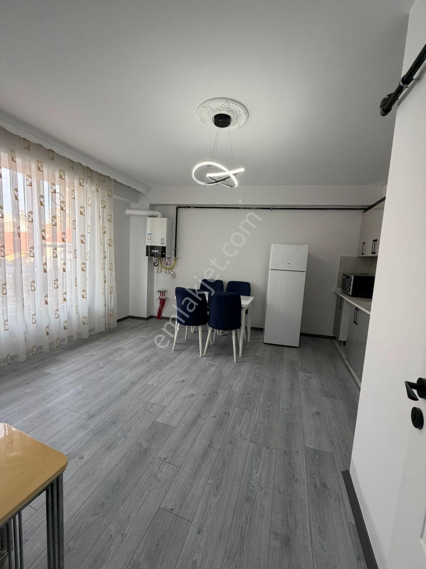 Cuma Kapısı Dibinde 1+1 Kısmi Eşyalı Sıfır Kiralık Daire - Görsel 2