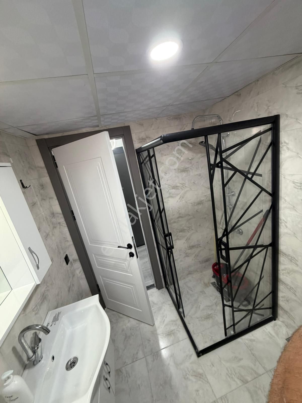 Cuma Kapısı Dibinde 1+1 Kısmi Eşyalı Sıfır Kiralık Daire - Görsel 15