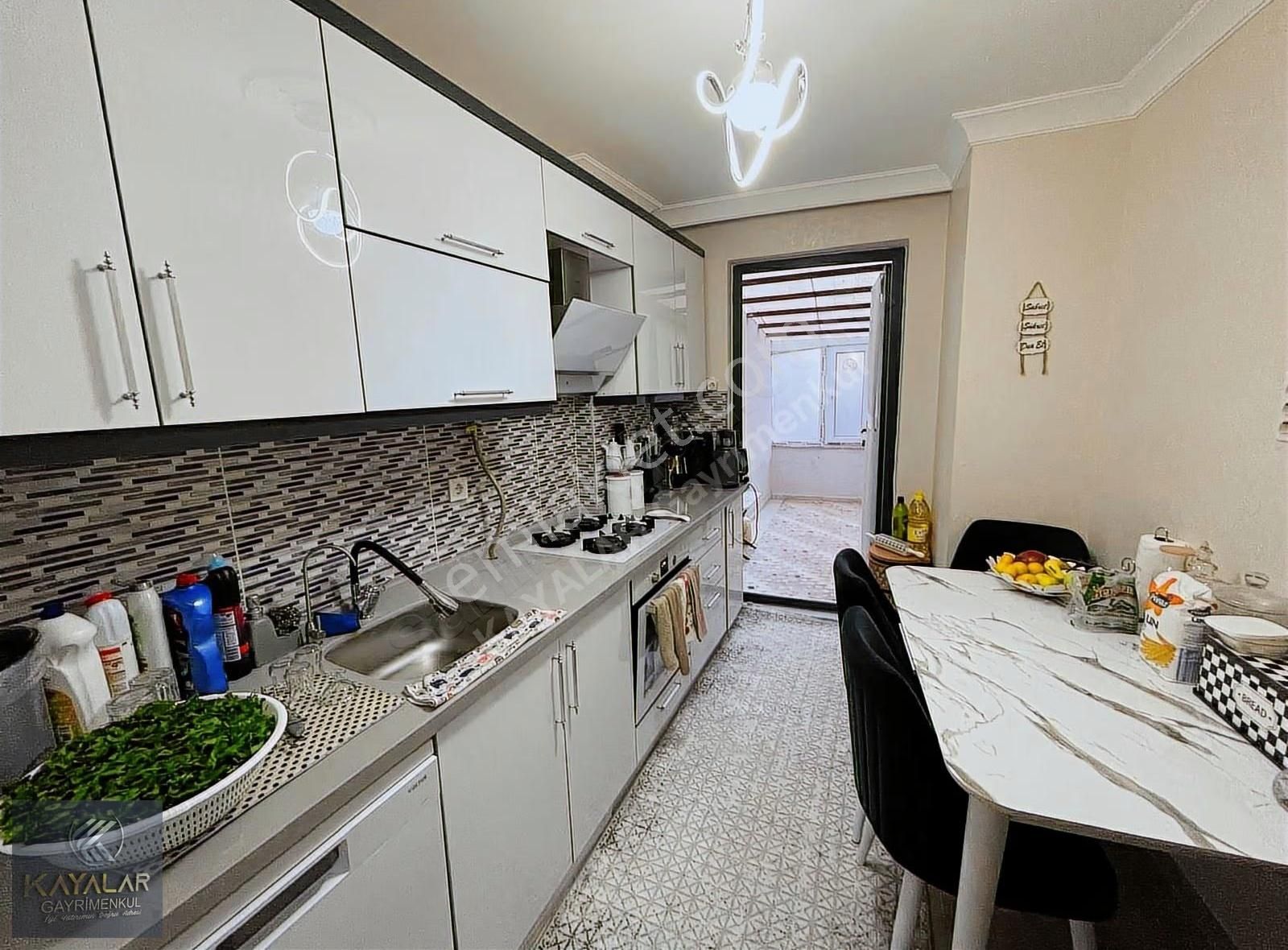 Bağlarbaşı'nda Caddeye Cephe 3+1 Dubleks - Görsel 31