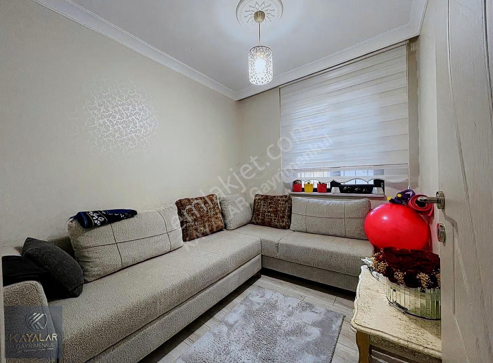 Bağlarbaşı'nda Caddeye Cephe 3+1 Dubleks - Görsel 24