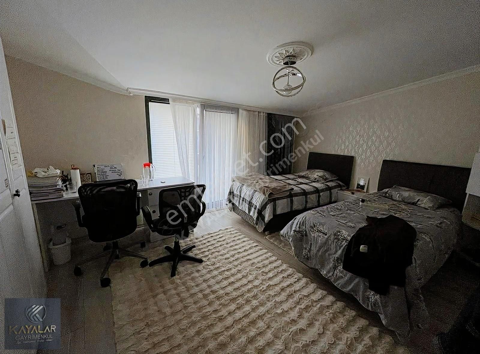 Bağlarbaşı'nda Caddeye Cephe 3+1 Dubleks - Görsel 2