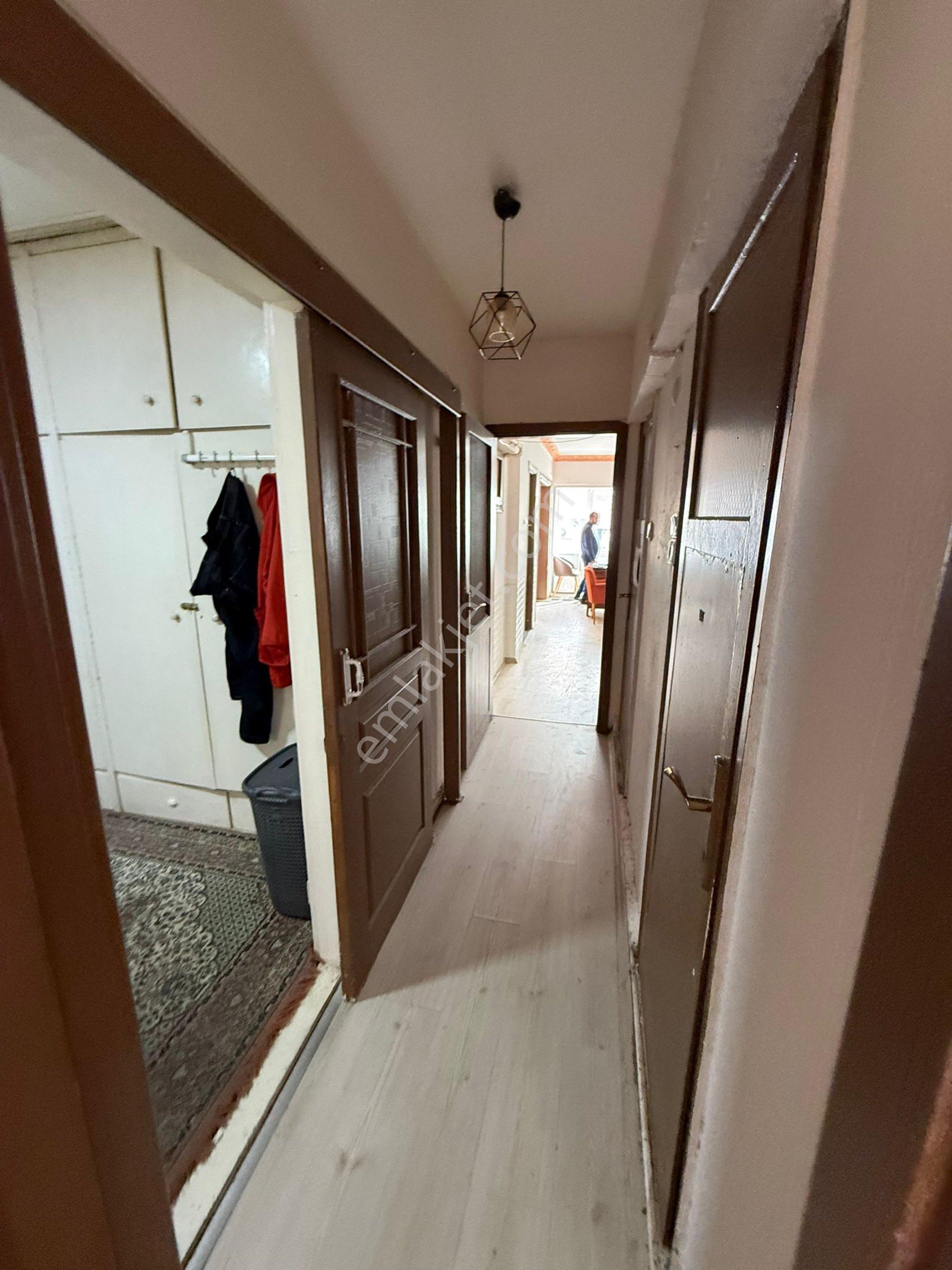 Utku Mahallesinde 2+1 Süper Konumda Ara Kat Fırsatı - Görsel 13