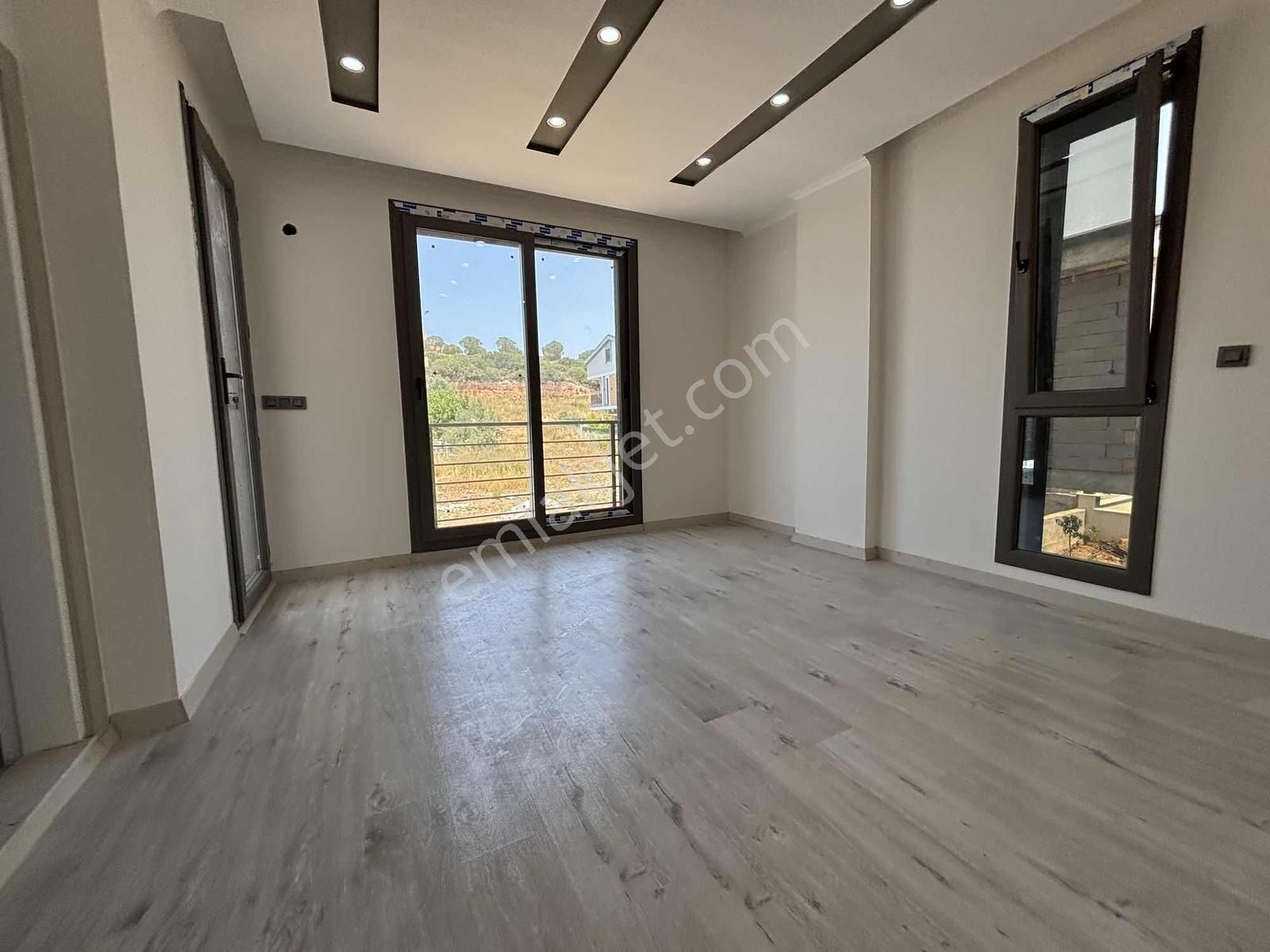 Denize Yakın Satılık Villa - Görsel 19