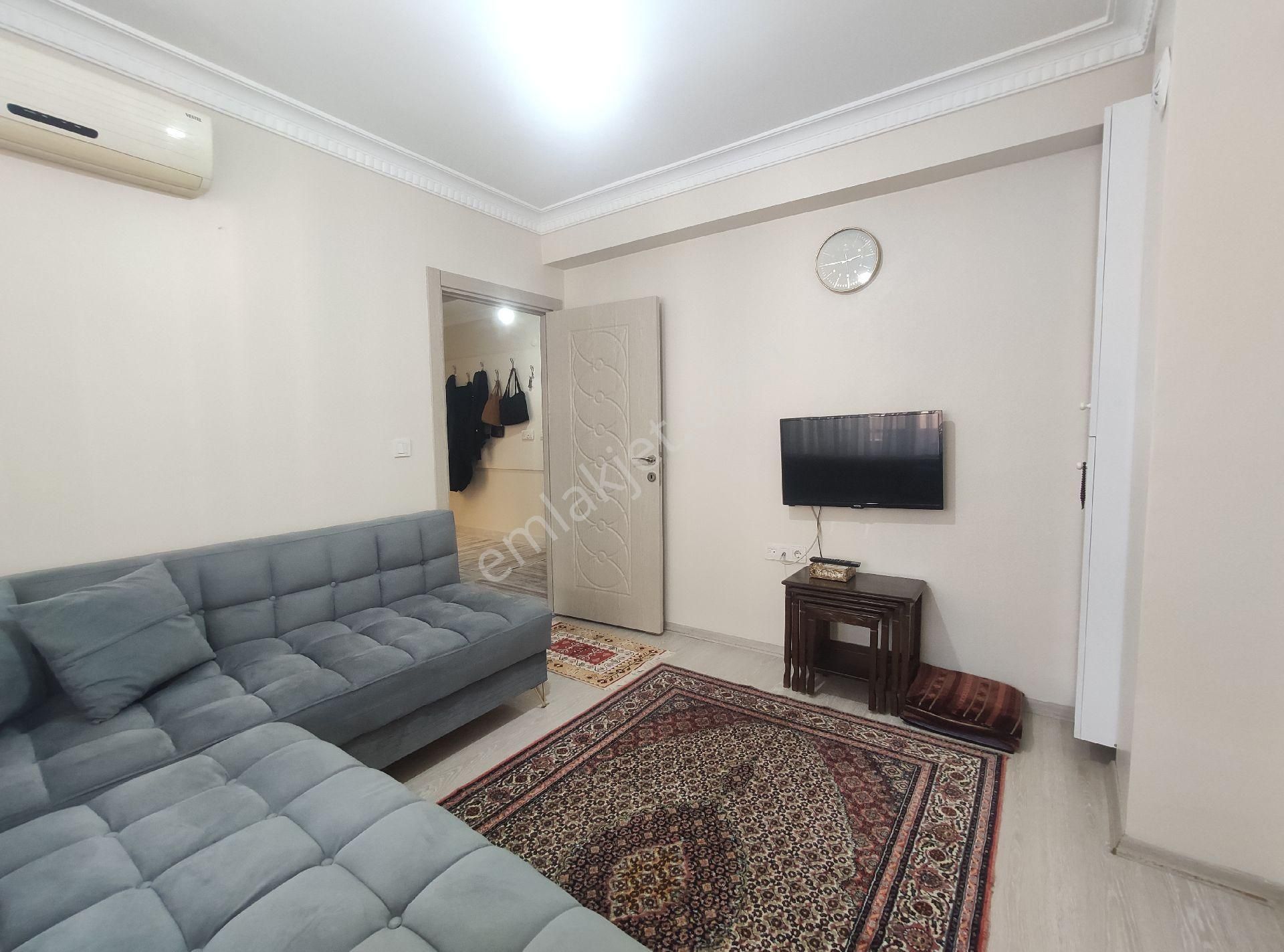 Sefaköy İnönü Mahallesi De Satılık 4+1 Tek Daire Üzerine - Görsel 13