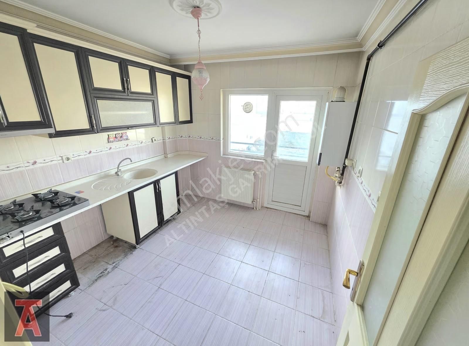 Piyade Mah. Katta 3+1 Kiralık Daire - Görsel 2