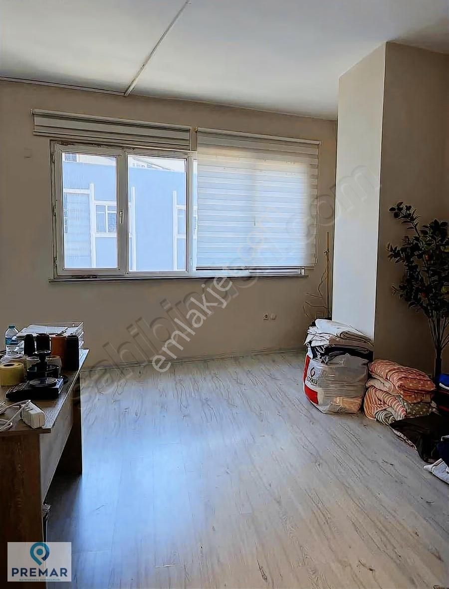 Yenibosna Merkez Beşyol'da İş Merkezinde Eşyalı Ofis Güvenlikl - Görsel 14