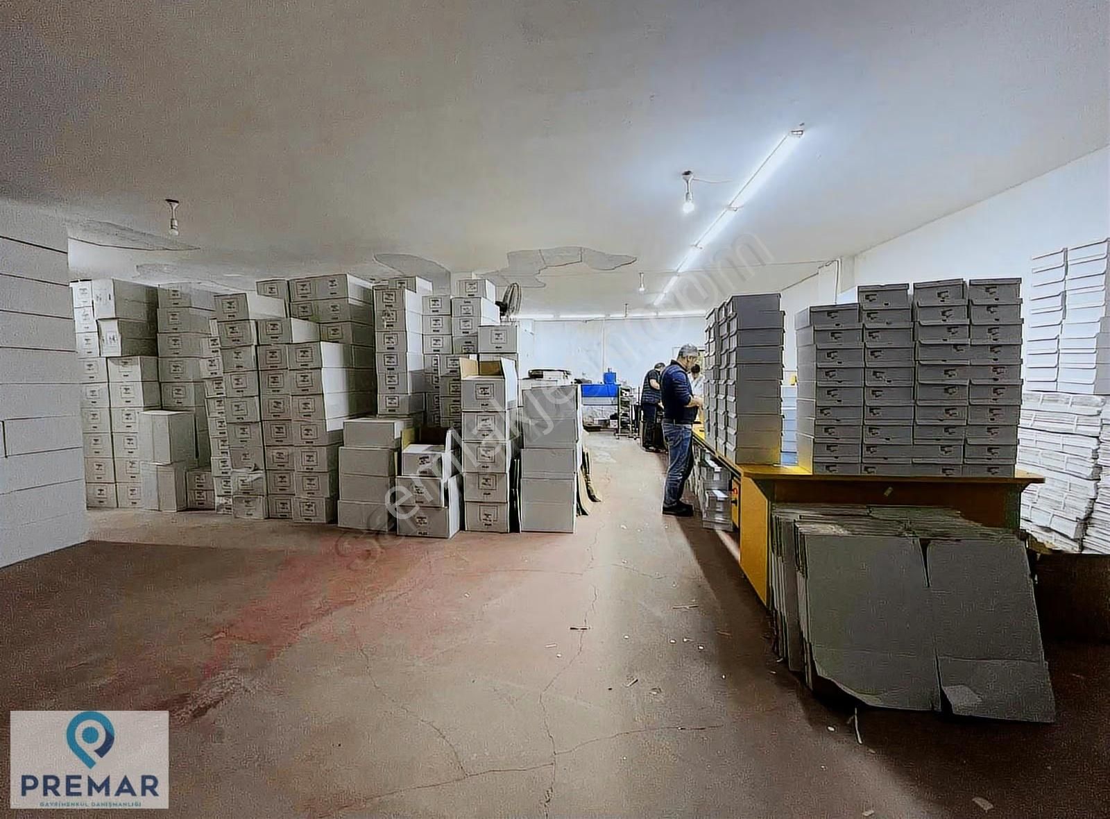 Premardan Arnavutköyde Yüksek Kira Getirili Satılık 900m2 İşyeri - Görsel 6