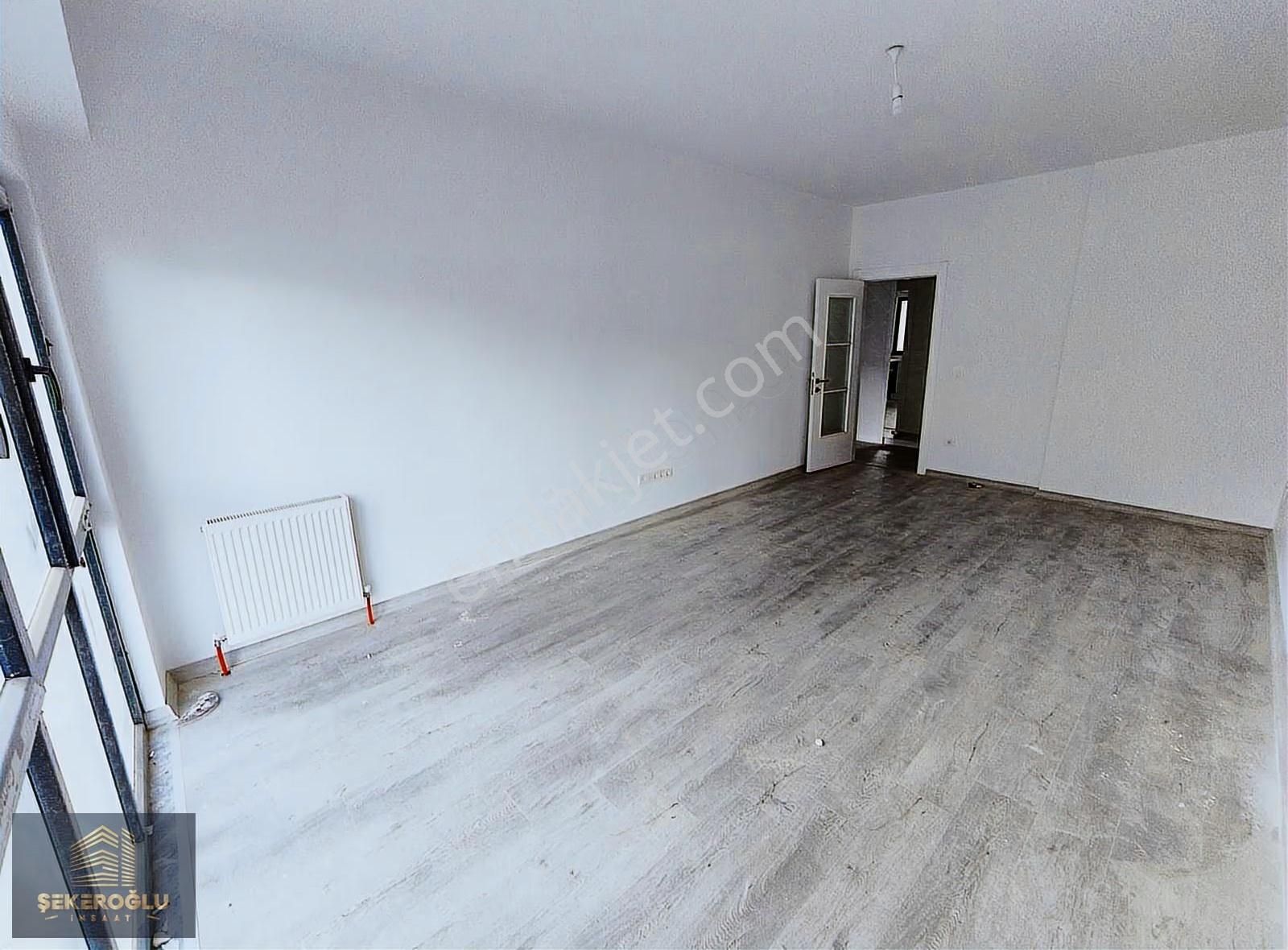 Şekeroğlu Ara Kat Site İçi Yakacık Merkezi Konumda 2+1 - Görsel 2