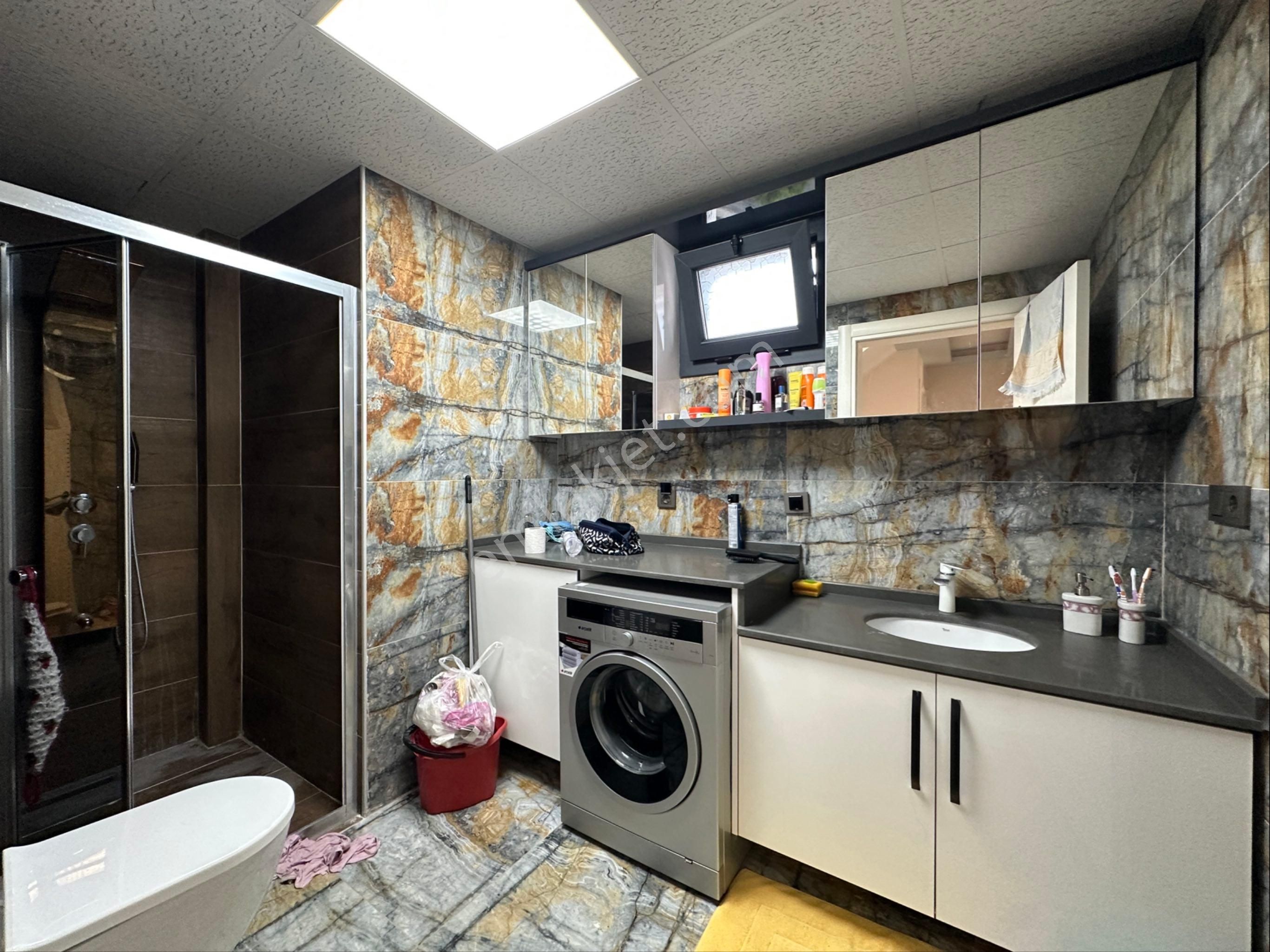 Kuşadası Soğucakta 4+2 Havuzlu 85 M2 Taban Deniz Manzaralı Satılık Villa - Görsel 32