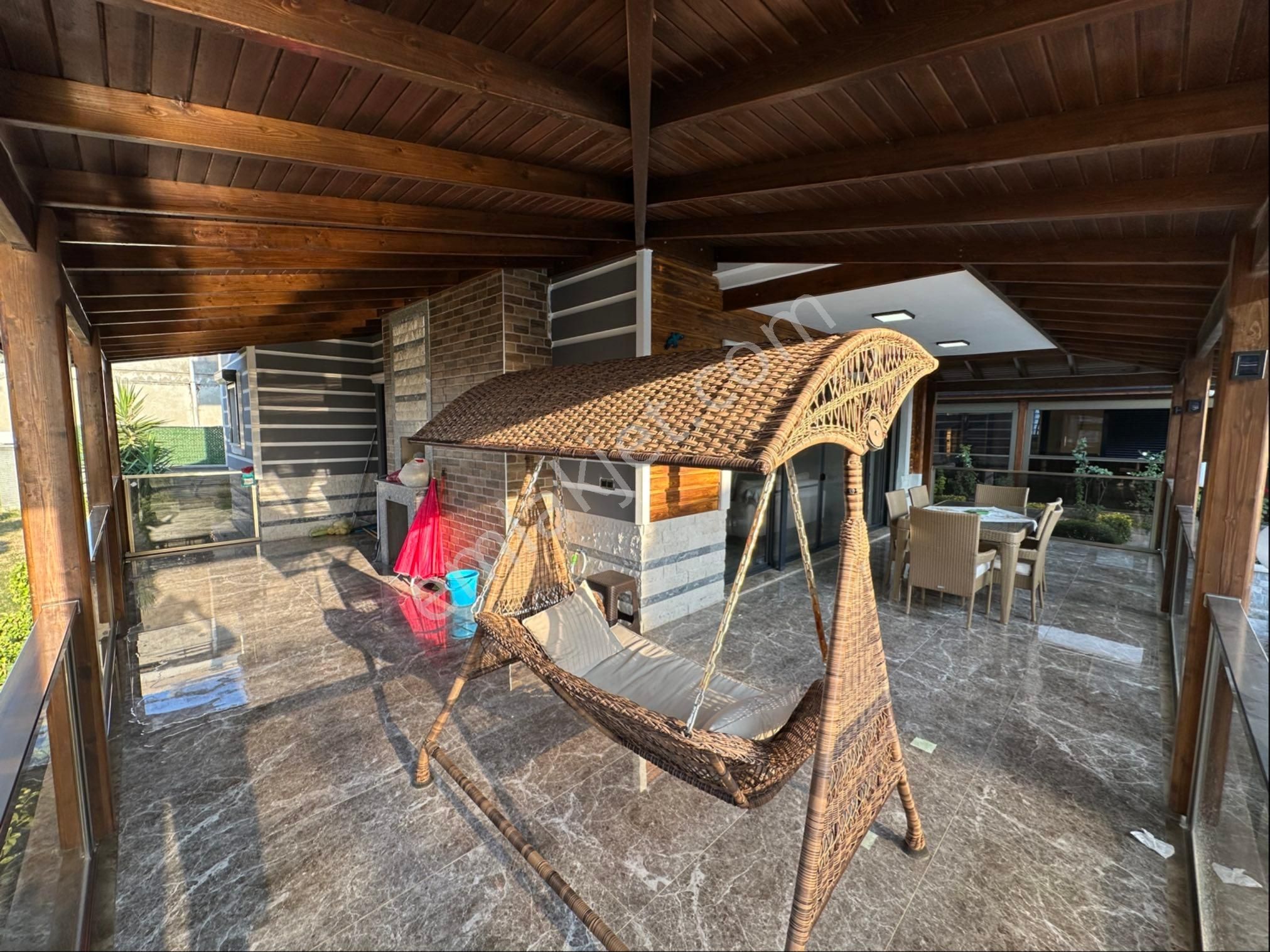 Kuşadası Soğucakta 4+2 Havuzlu 85 M2 Taban Deniz Manzaralı Satılık Villa - Görsel 15