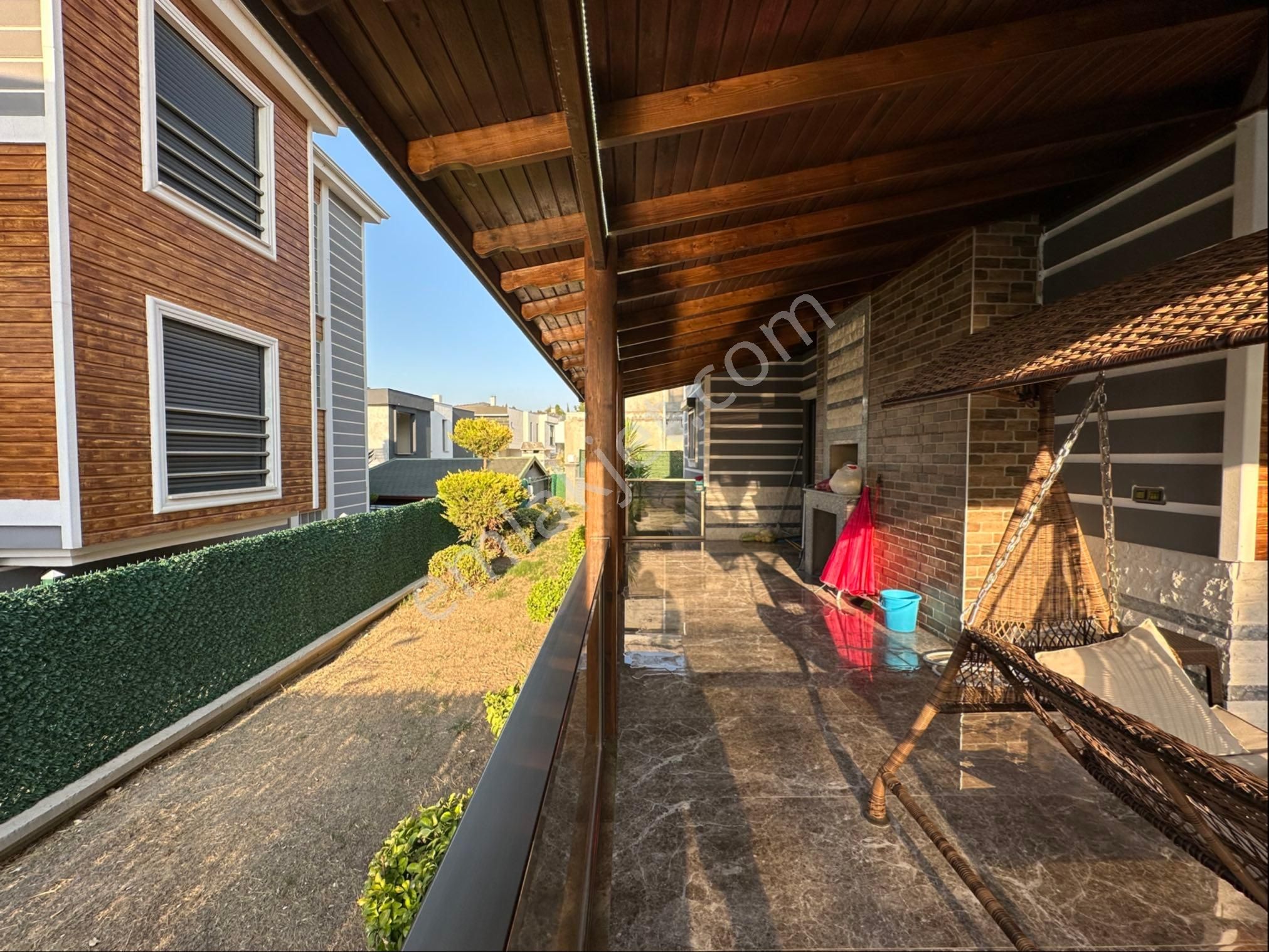 Kuşadası Soğucakta 4+2 Havuzlu 85 M2 Taban Deniz Manzaralı Satılık Villa - Görsel 14