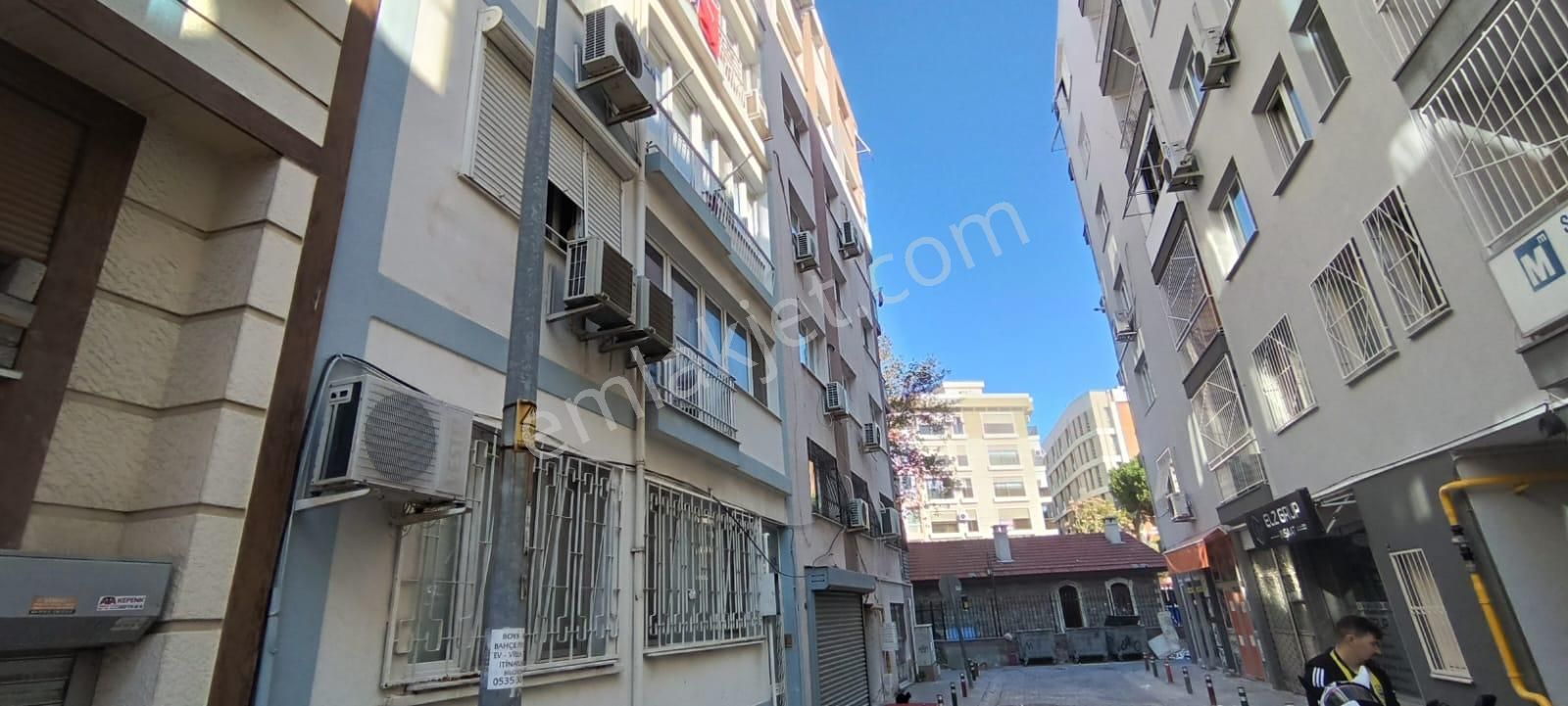 Karşıyaka İzban Arkası Merkezı Konumda, Kombili, 2+1 Kıralık Daıre - Görsel 3