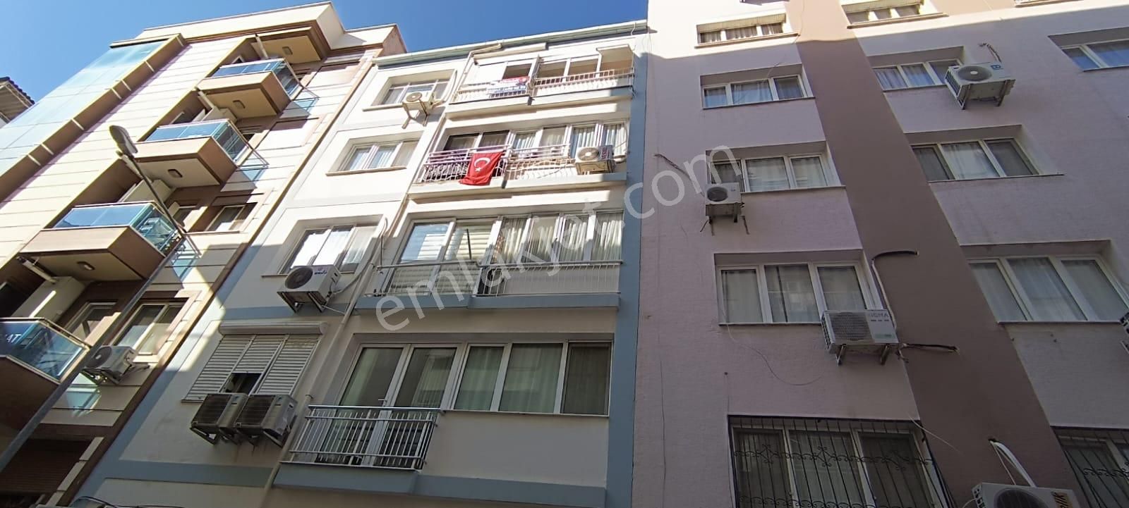 Karşıyaka İzban Arkası Merkezı Konumda, Kombili, 2+1 Kıralık Daıre - Görsel 4