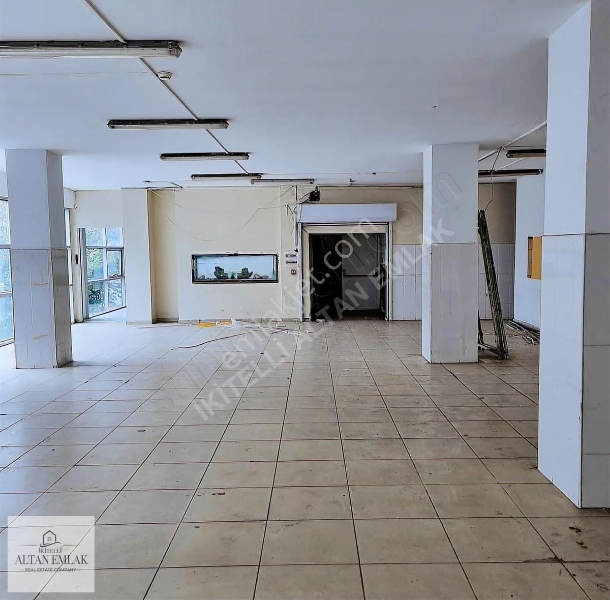 Merkezi Konumda,cadde Üzeri, Metro Karşısı 800m2 İşyeri - Görsel 9