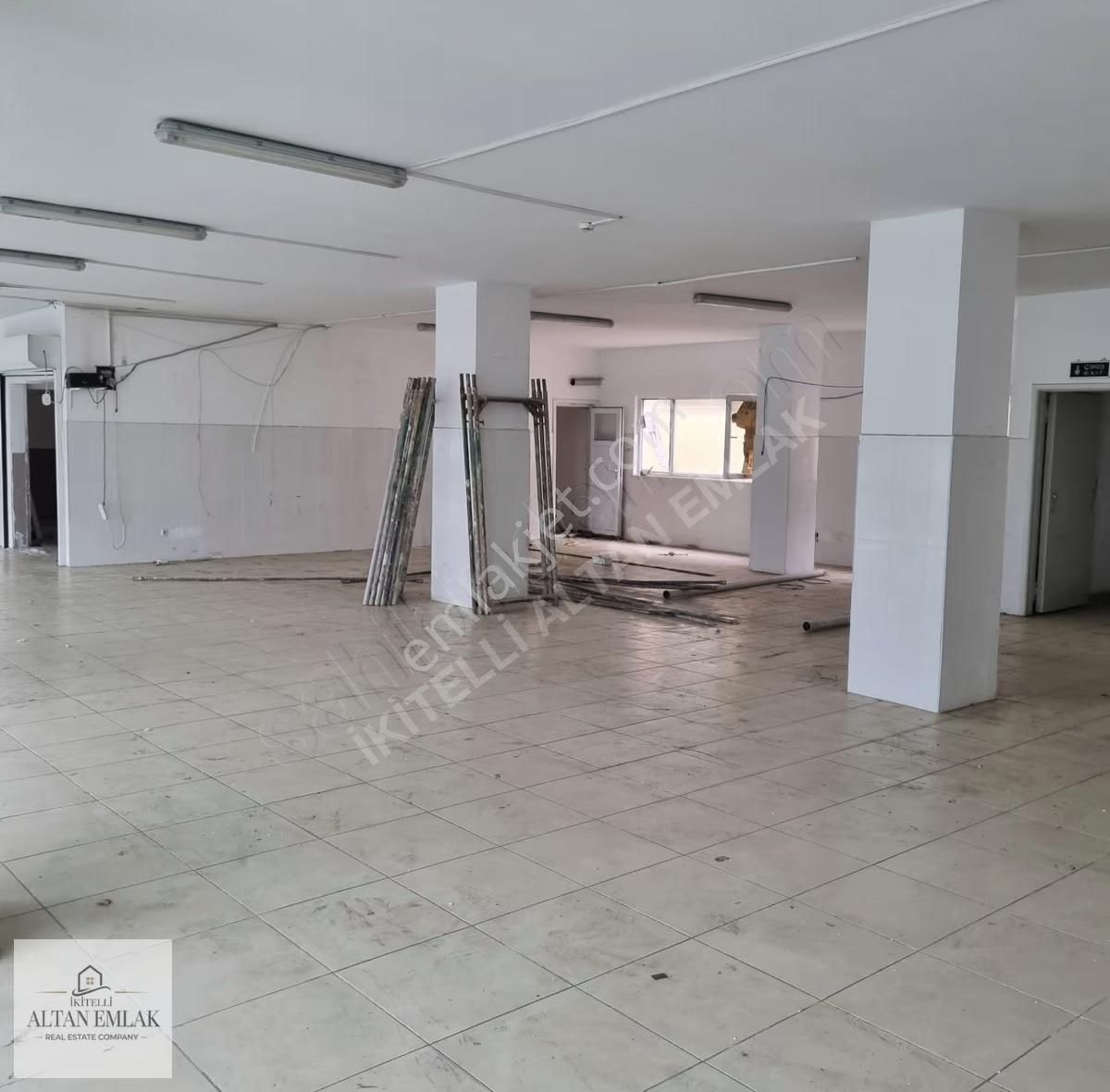 Merkezi Konumda,cadde Üzeri, Metro Karşısı 800m2 İşyeri - Görsel 15