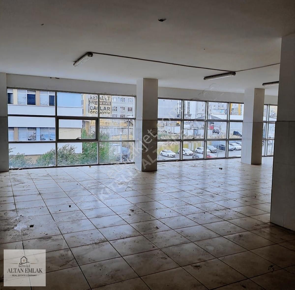 Merkezi Konumda,cadde Üzeri, Metro Karşısı 800m2 İşyeri - Görsel 13