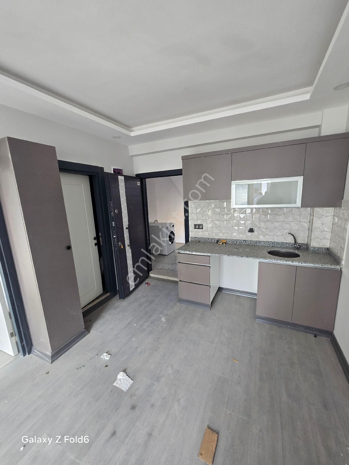 Gültepede Efetürk 1.blokta 1+1 - Görsel 2