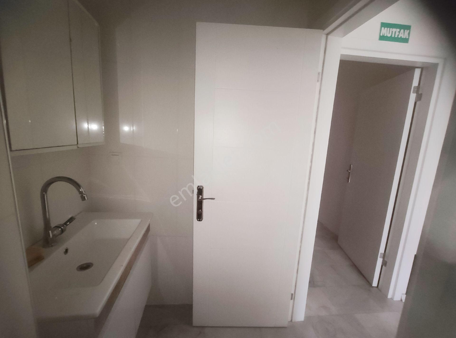 Sarıyer Pınar Mah.'nde Düz Giriş 240m2 Açık & Kapalı Alan Açık Otopark Kiralık Dükkan - Görsel 26