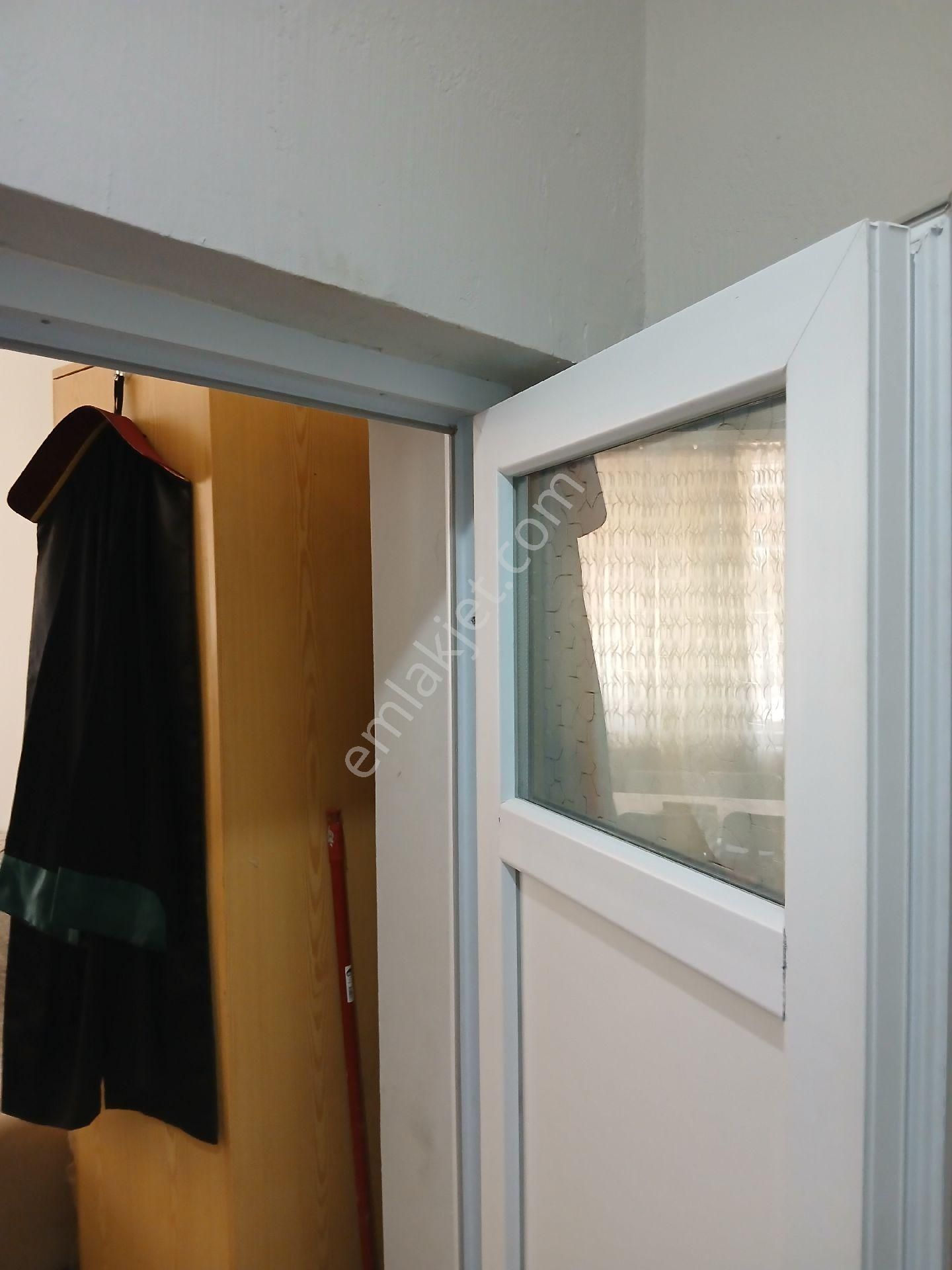 Cebecide Bahçe Girişli 1 - Görsel 21