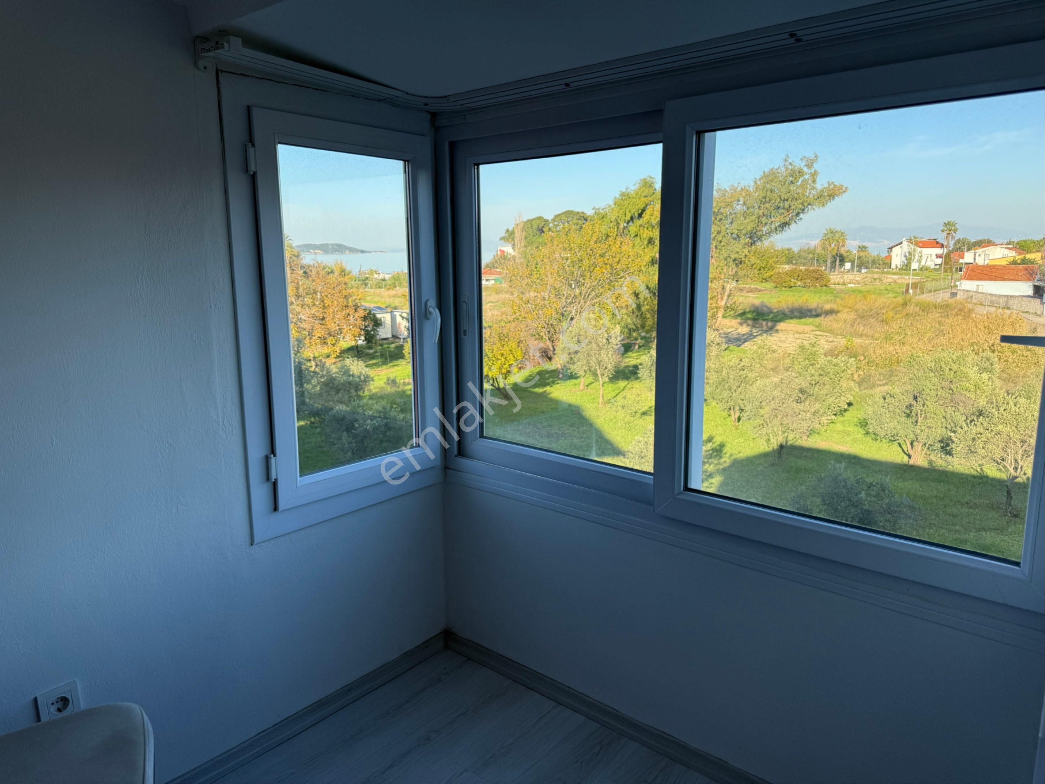 İzmir Urlada 1+1 Eşyalı Fırsat Daire - Görsel 26