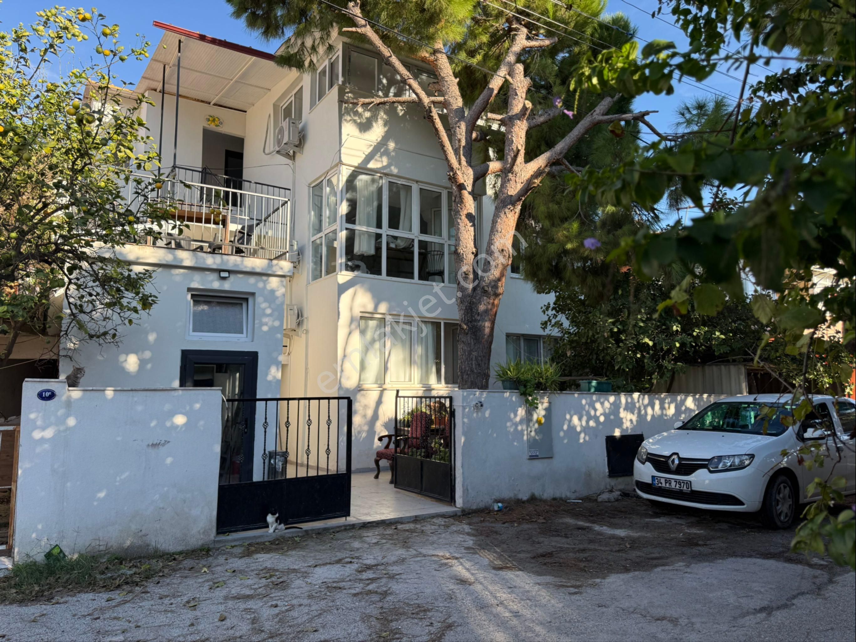 İzmir Urlada 1+1 Eşyalı Fırsat Daire