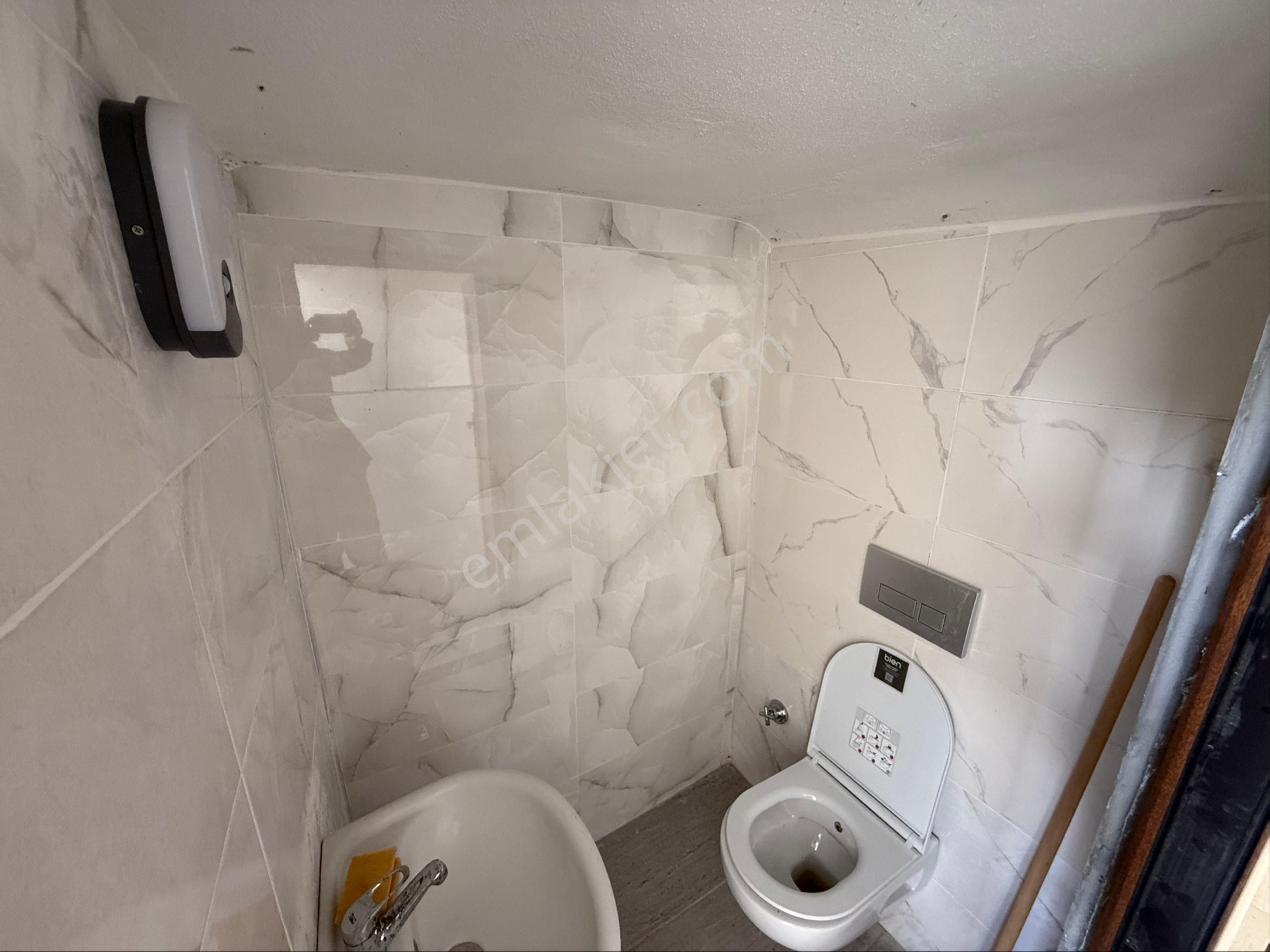 İzmir Urlada 1+1 Eşyalı Fırsat Daire - Görsel 32