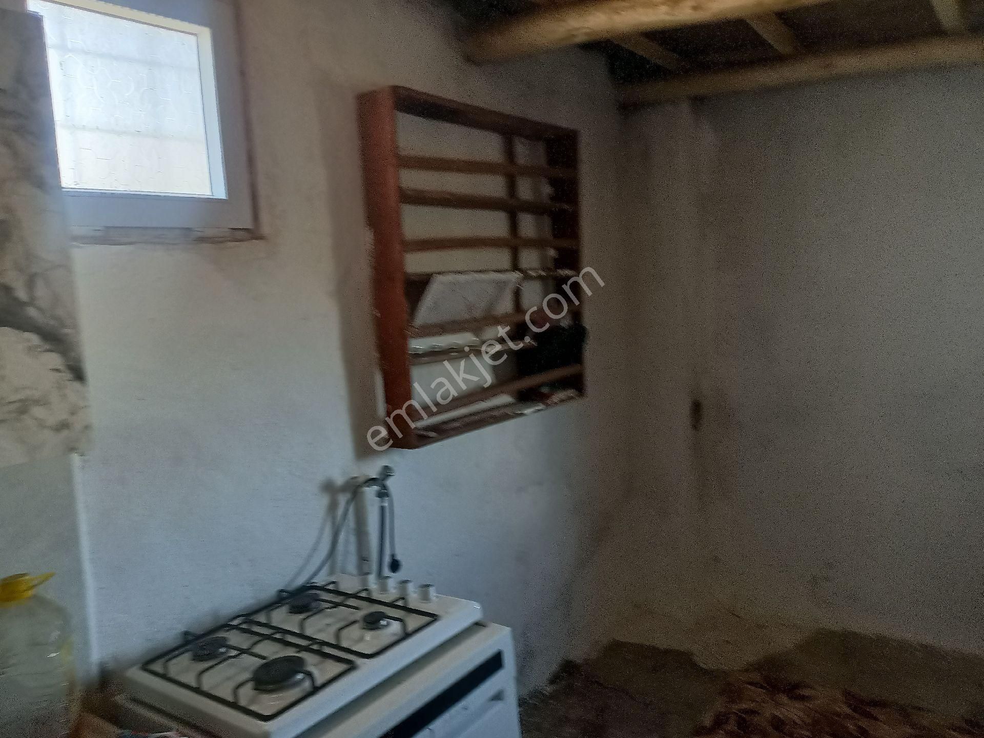 Ilıca Mahallesi Satılık Bahçeli Müstakil Ev Ve Müştemilatı - Görsel 13